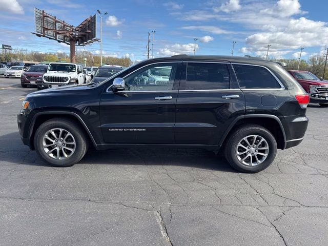 2015 Brilliant Black Crystal Pearlcoat Jeep Grand Cherokee Limited 4X4 SUV