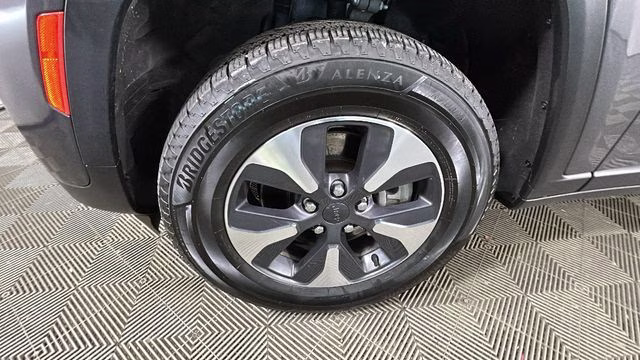 2022 Baltic Gray Metallic Clearcoat Jeep Grand Cherokee 4xe 4X4 SUV