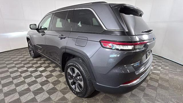 2022 Baltic Gray Metallic Clearcoat Jeep Grand Cherokee 4xe 4X4 SUV