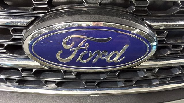 2023 Silver Ford Explorer XLT 4X4 SUV