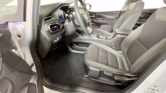 2023 Silver Flare Metallic Chevrolet Bolt EV 1LT FWD Crossover