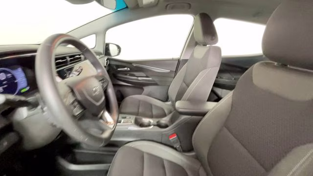 2023 Silver Flare Metallic Chevrolet Bolt EV 1LT FWD Crossover