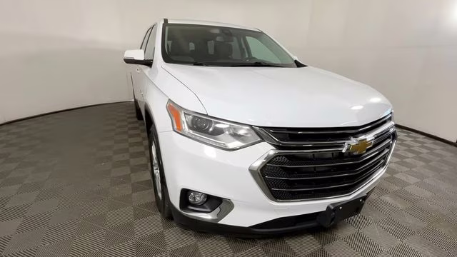 2020 Summit White Chevrolet Traverse LT FWD SUV