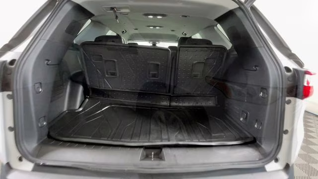 2020 Summit White Chevrolet Traverse LT FWD SUV