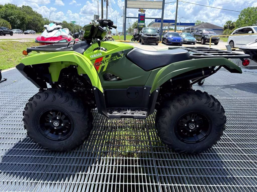 2026 Green Yamaha GRIZZLY EPS ATV