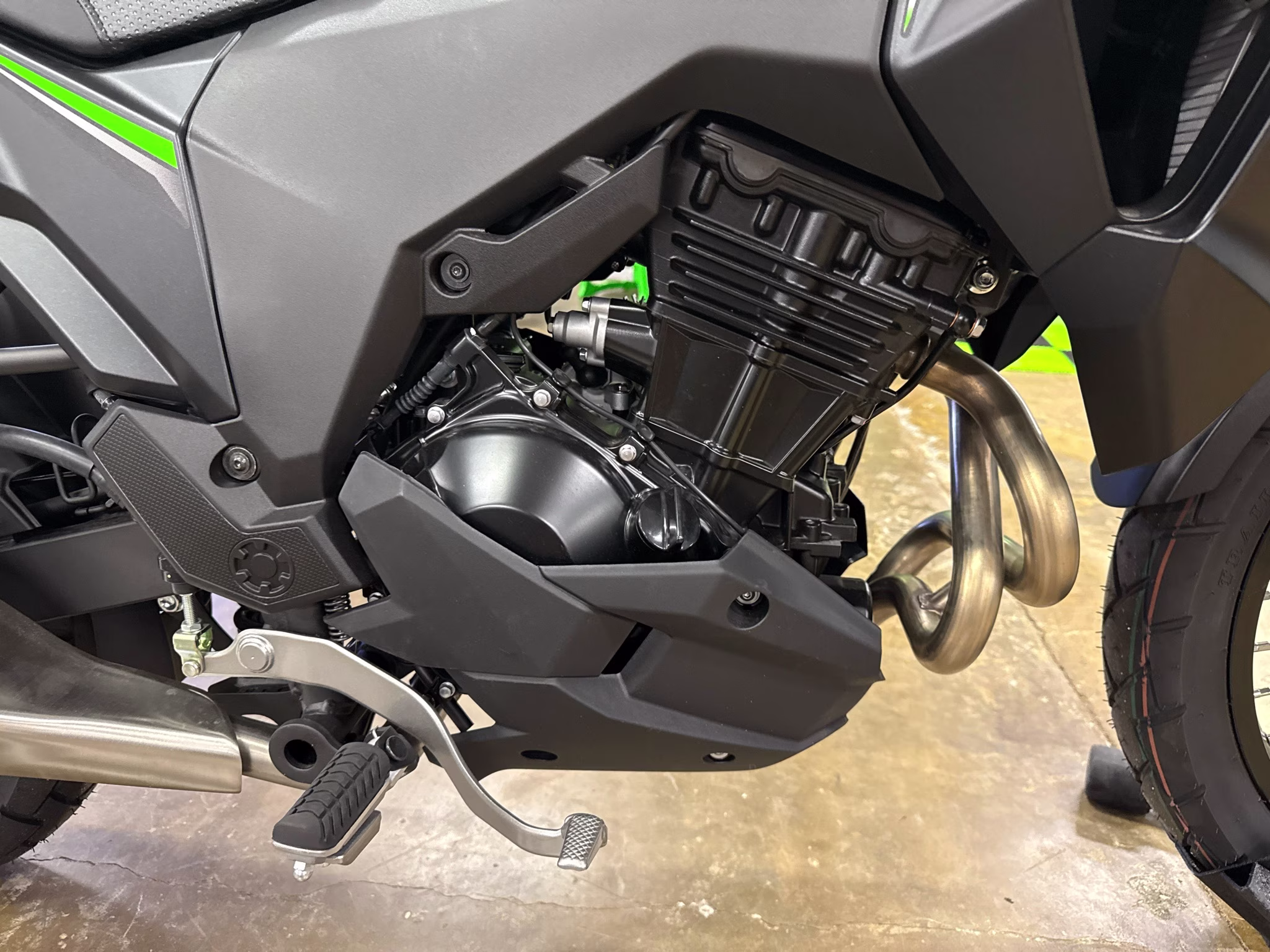 2025 Candy Lime Green / Metallic Flat Spark Black Kawasaki Versys-X 300 ABS Motorcycle