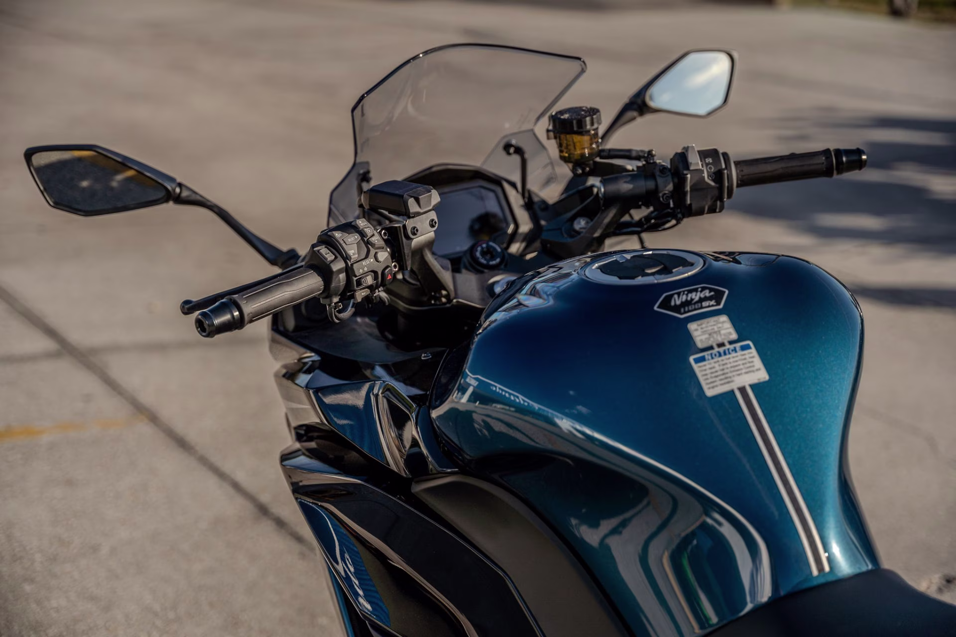 2026 Metallic Deep Blue / Metallic Diablo Black Kawasaki Ninja 1100SX SE ABS SE ABS Motorcycle