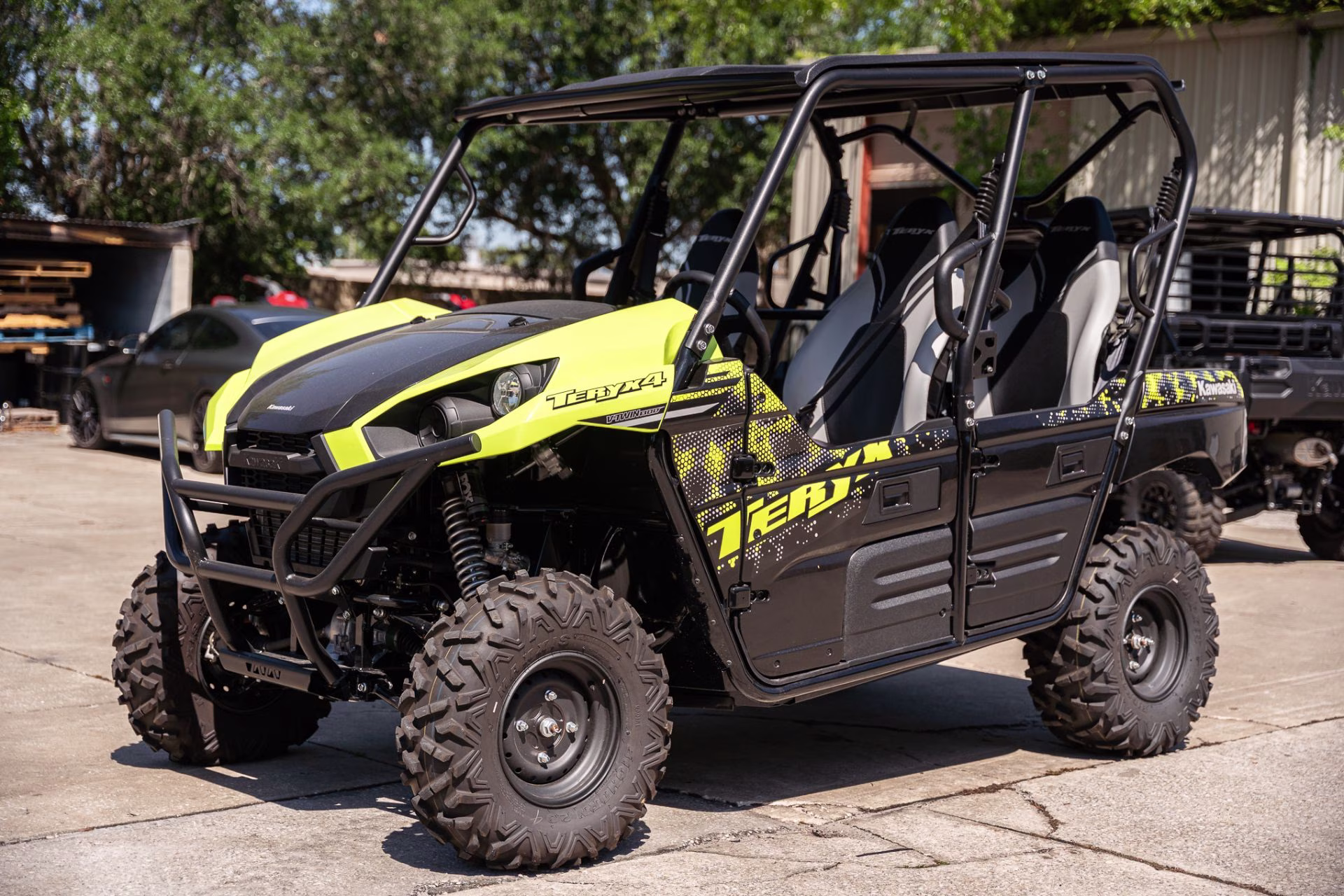 2025 Neon Yellow / Super Black Kawasaki Teryx4 SXS