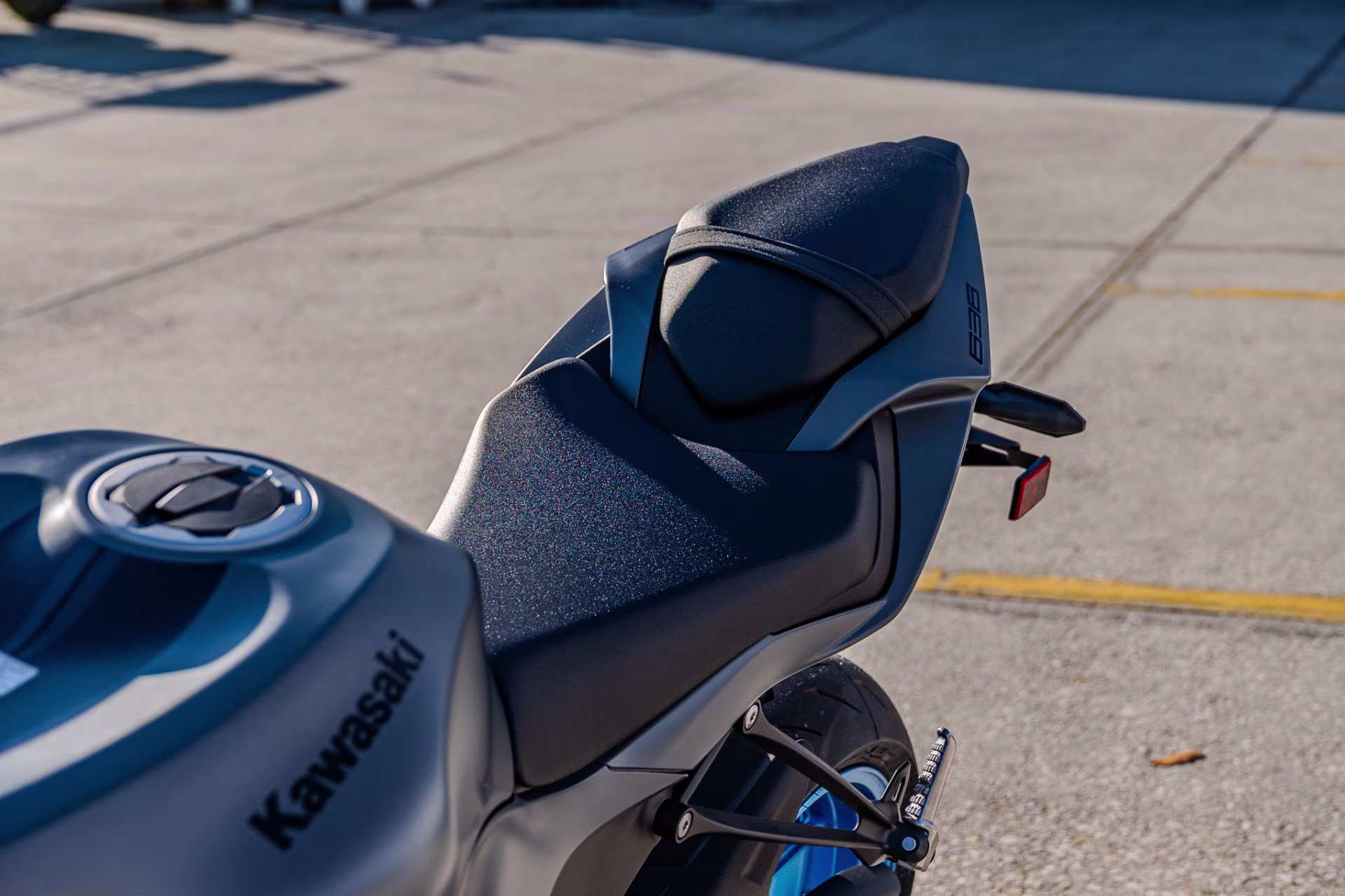 2026 Metallic Matte Graphenesteel Gray / Metallic Spark Black / Pearl Storm Gray Kawasaki Ninja ZX-6R ABS ZX-6R ABS Motorcycle