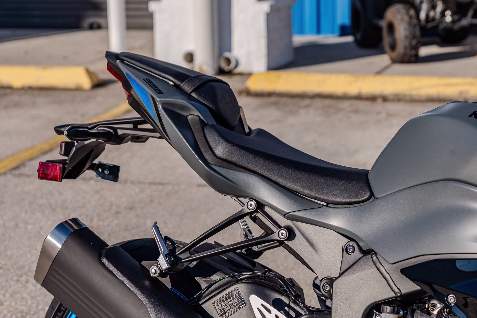 2026 Metallic Matte Graphenesteel Gray / Metallic Spark Black / Pearl Storm Gray Kawasaki Ninja ZX-6R ABS ZX-6R ABS Motorcycle