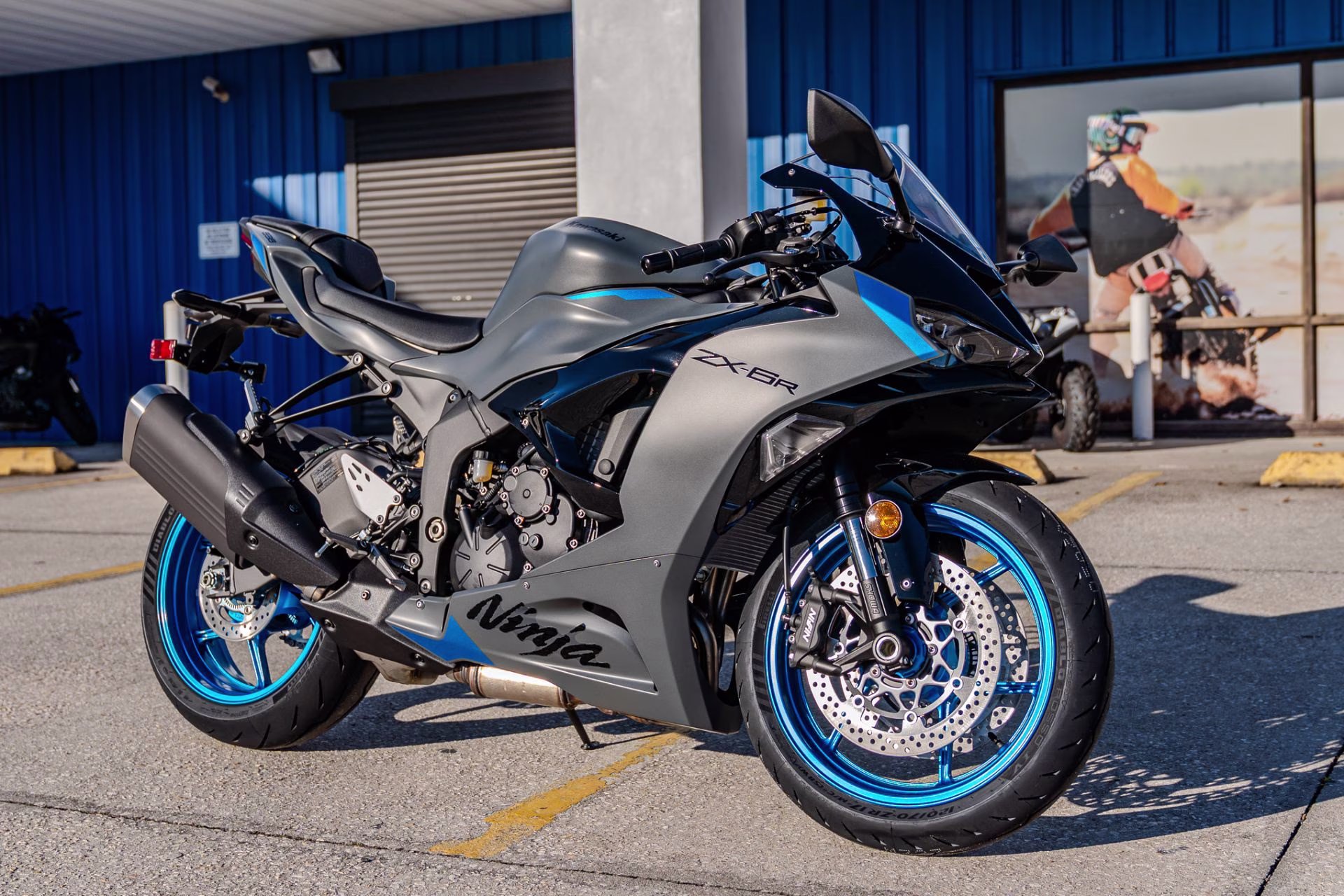 2026 Metallic Matte Graphenesteel Gray / Metallic Spark Black / Pearl Storm Gray Kawasaki Ninja ZX-6R ABS ZX-6R ABS Motorcycle