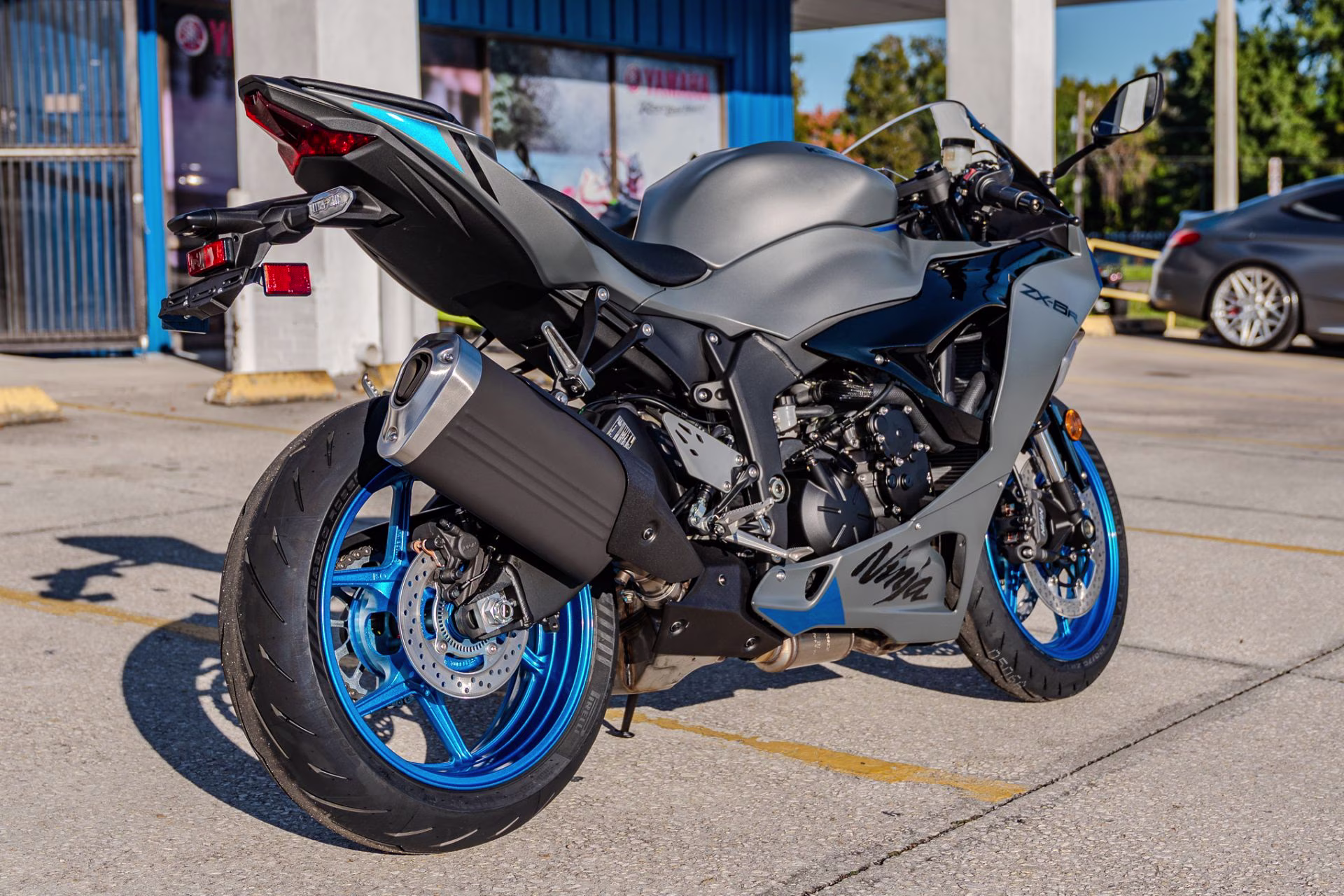 2026 Metallic Matte Graphenesteel Gray / Metallic Spark Black / Pearl Storm Gray Kawasaki Ninja ZX-6R ZX-6R ABS Motorcycle