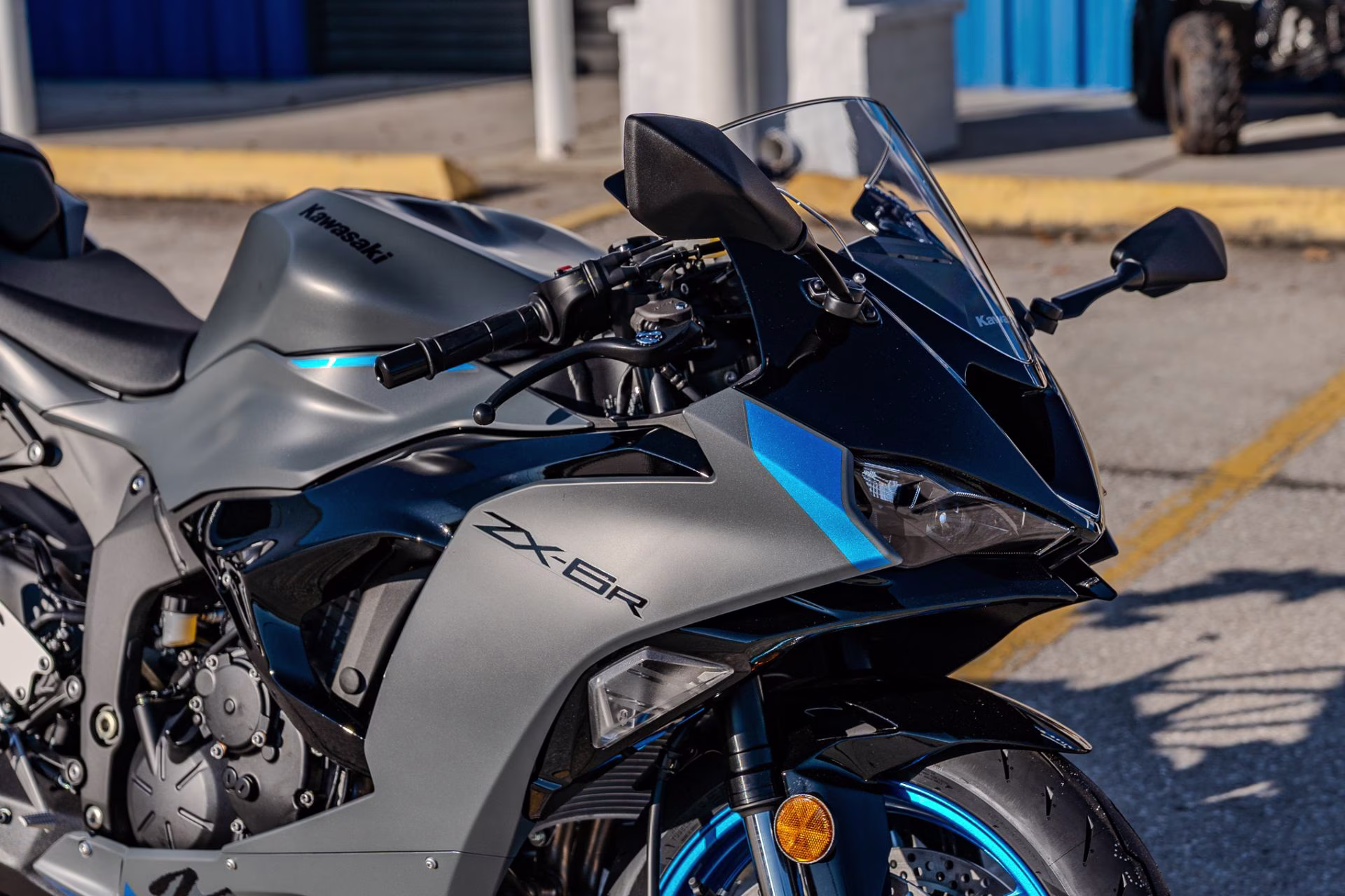 2026 Metallic Matte Graphenesteel Gray / Metallic Spark Black / Pearl Storm Gray Kawasaki Ninja ZX-6R ZX-6R ABS Motorcycle