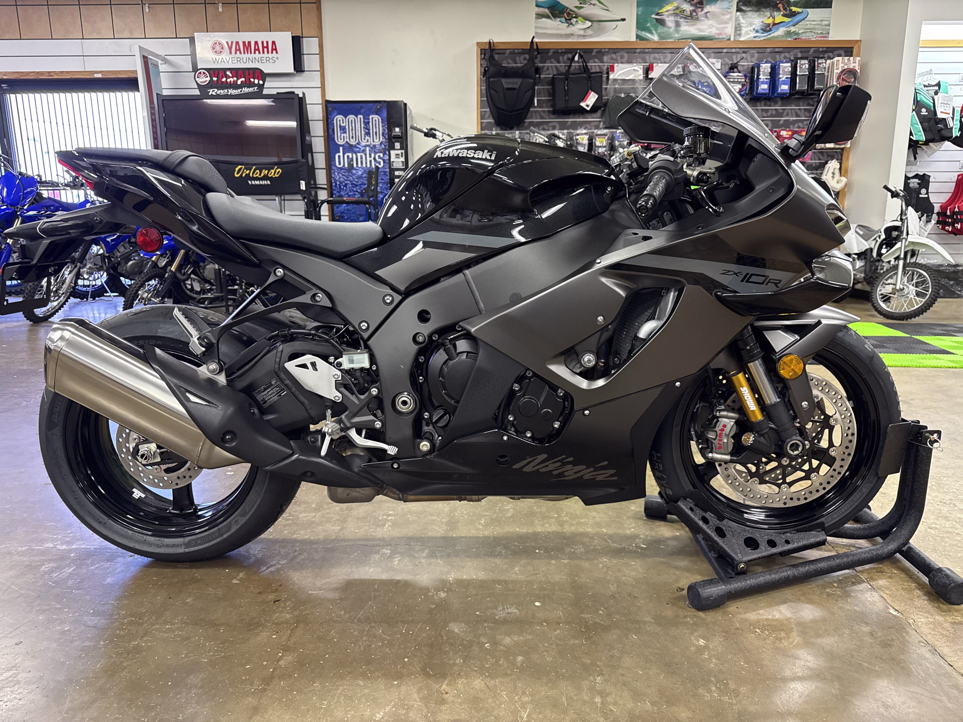 2026 Metallic Matte Graphenesteel Gray / Metallic Spark Black Kawasaki Ninja ZX-10R ABS Motorcycle