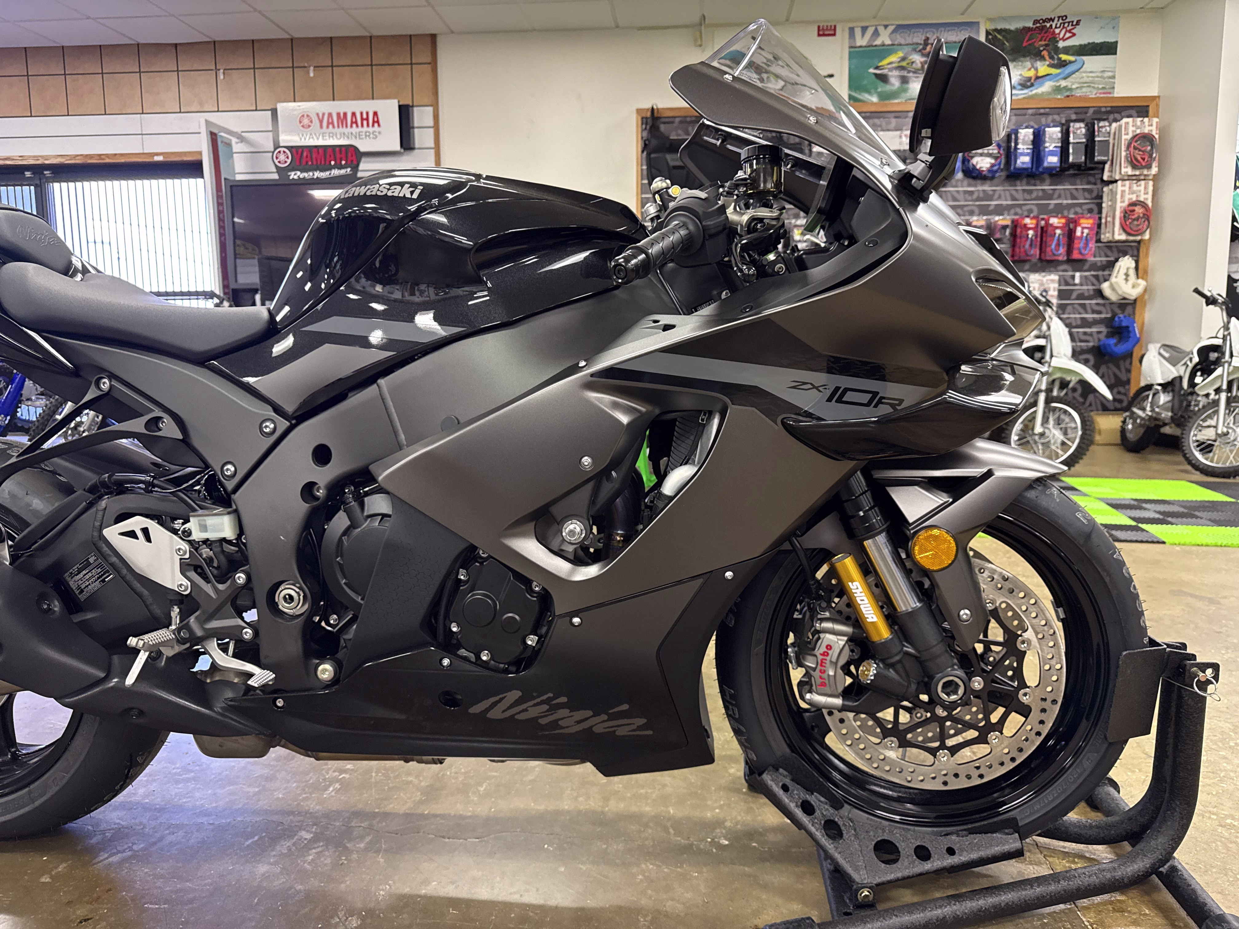2026 Metallic Matte Graphenesteel Gray / Metallic Spark Black Kawasaki Ninja ZX-10R ABS Motorcycle