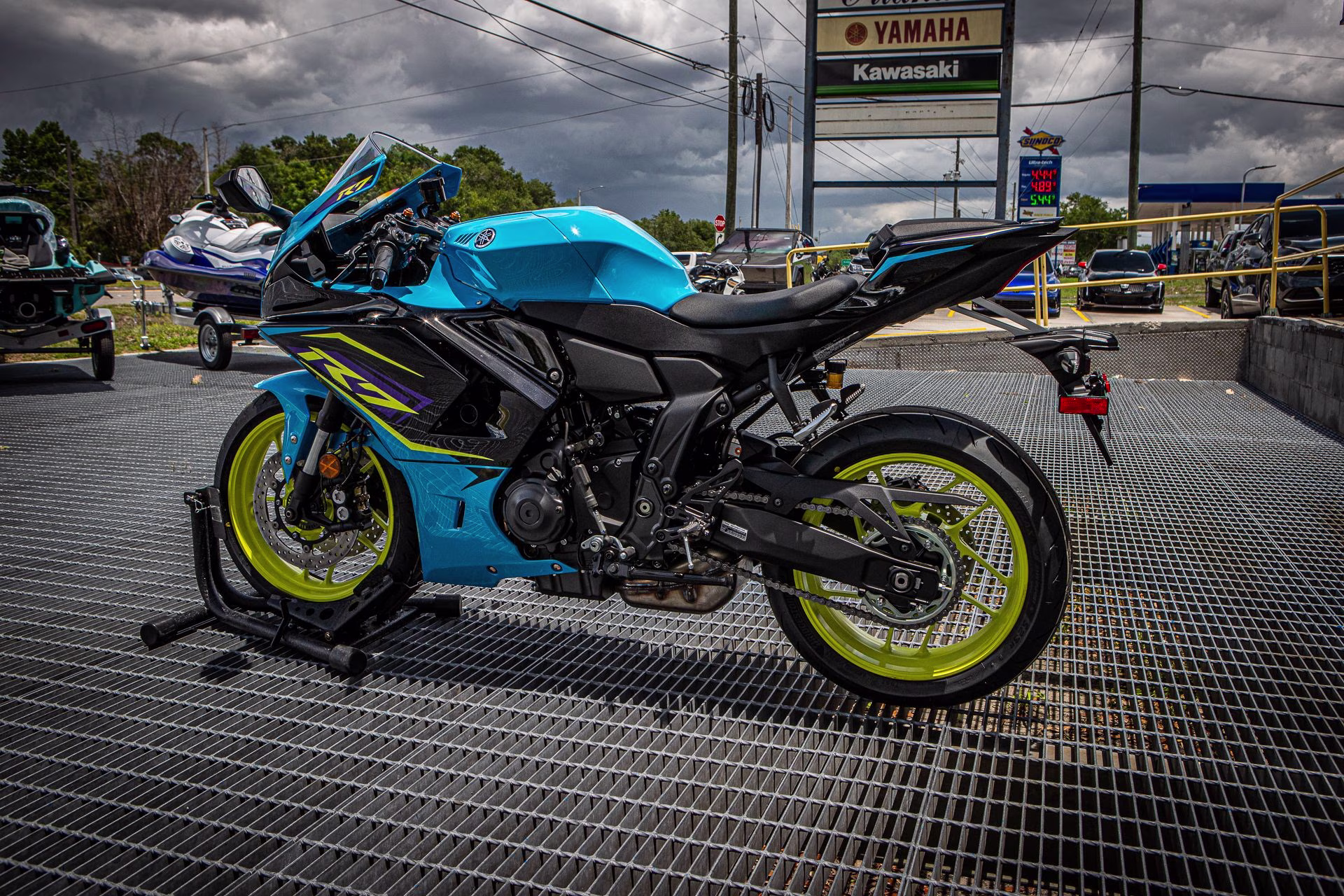 2026 Breaker Cyan / Raven Yamaha YZF-R7 Motorcycle