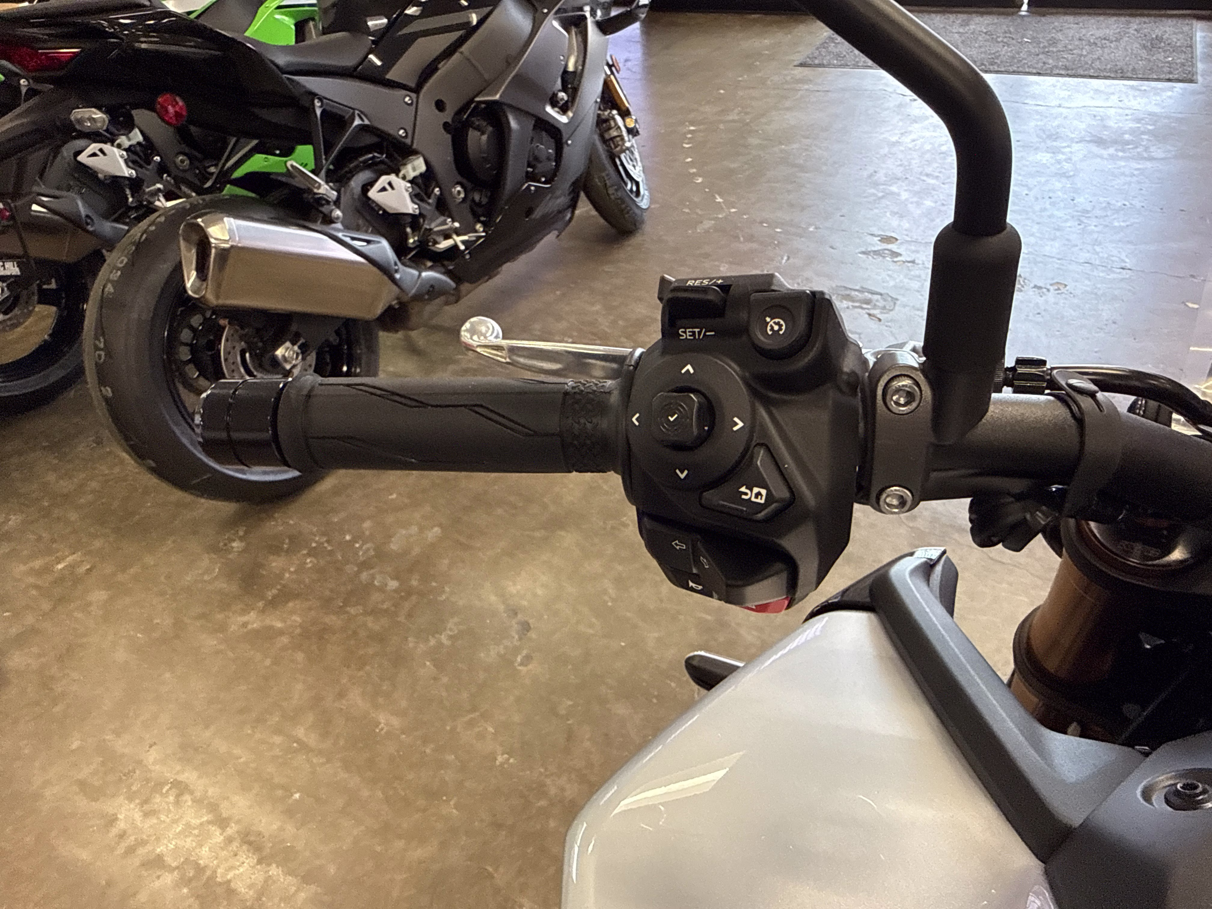 2026 Liquid Metal / Raven Yamaha MT-09 SP Motorcycle