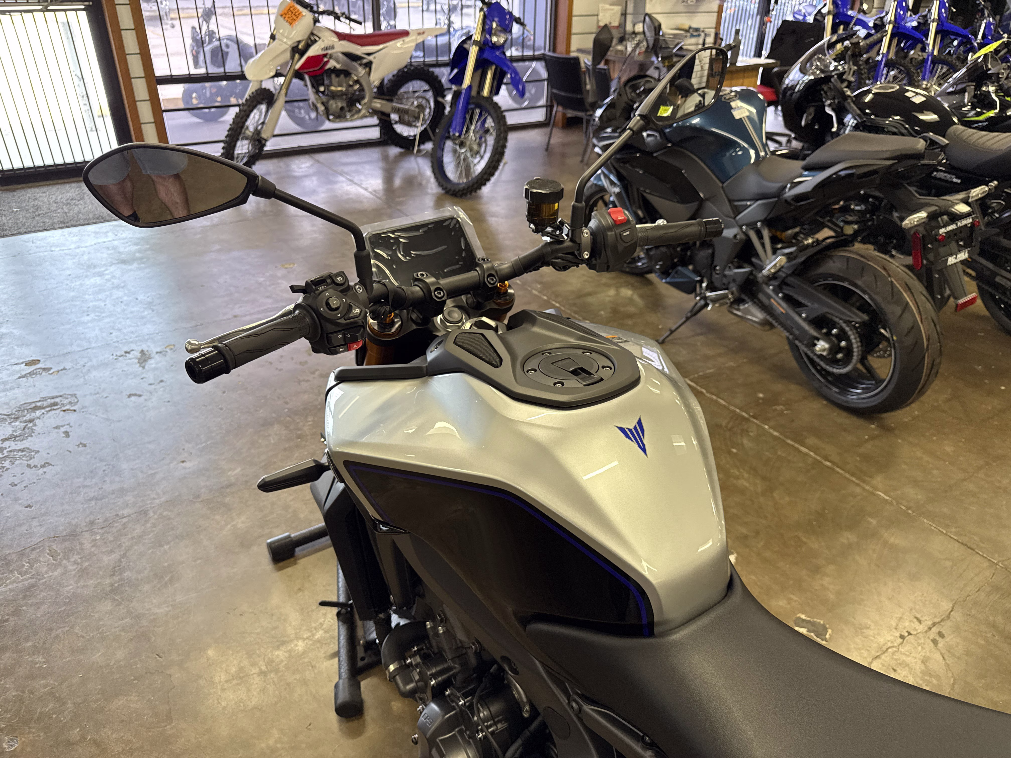 2026 Liquid Metal / Raven Yamaha MT-09 SP Motorcycle