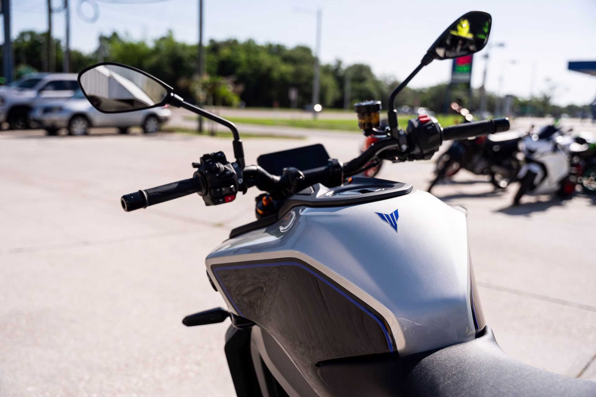 2026 Liquid Metal / Raven Yamaha MT-09 SP Motorcycle