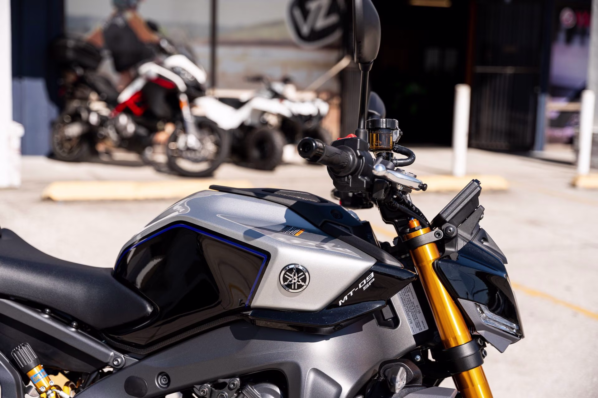 2026 Liquid Metal / Raven Yamaha MT-09 SP Motorcycle