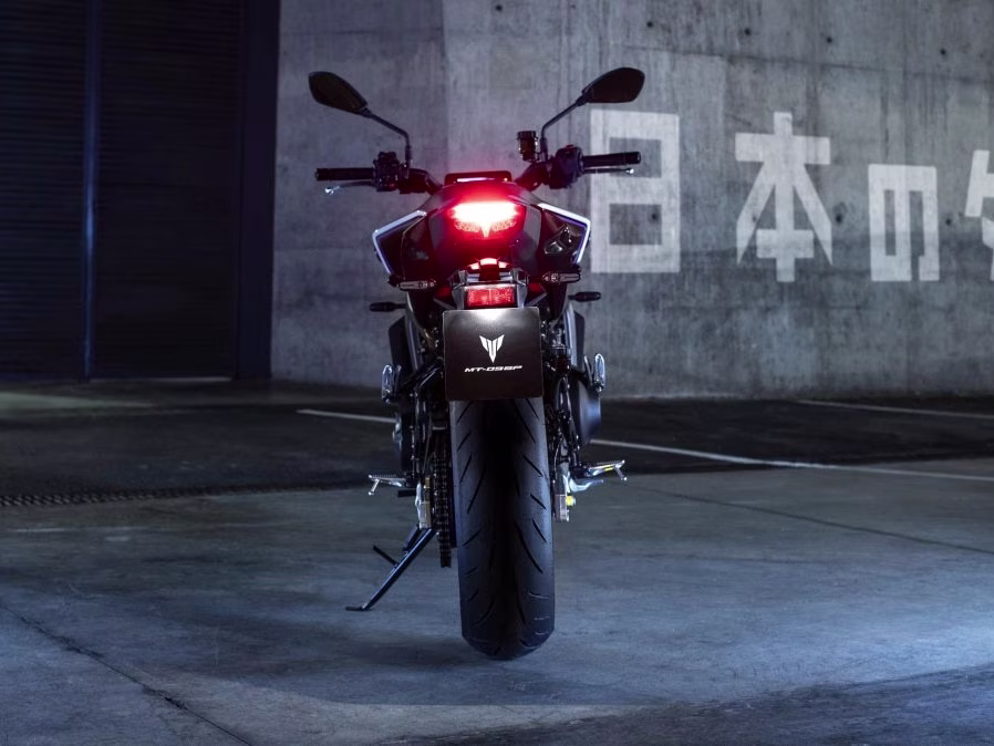 2026 Liquid Metal / Raven Yamaha MT-09 SP Motorcycle