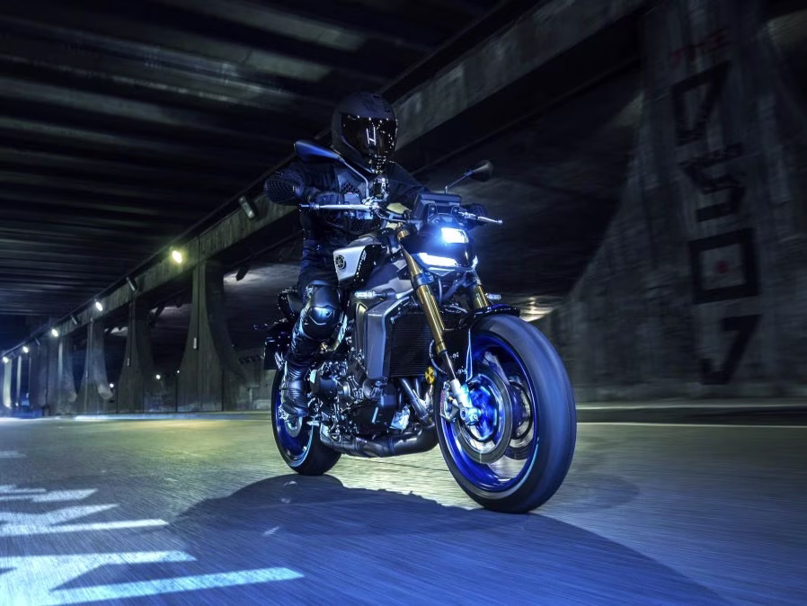 2026 Liquid Metal / Raven Yamaha MT-09 SP Motorcycle