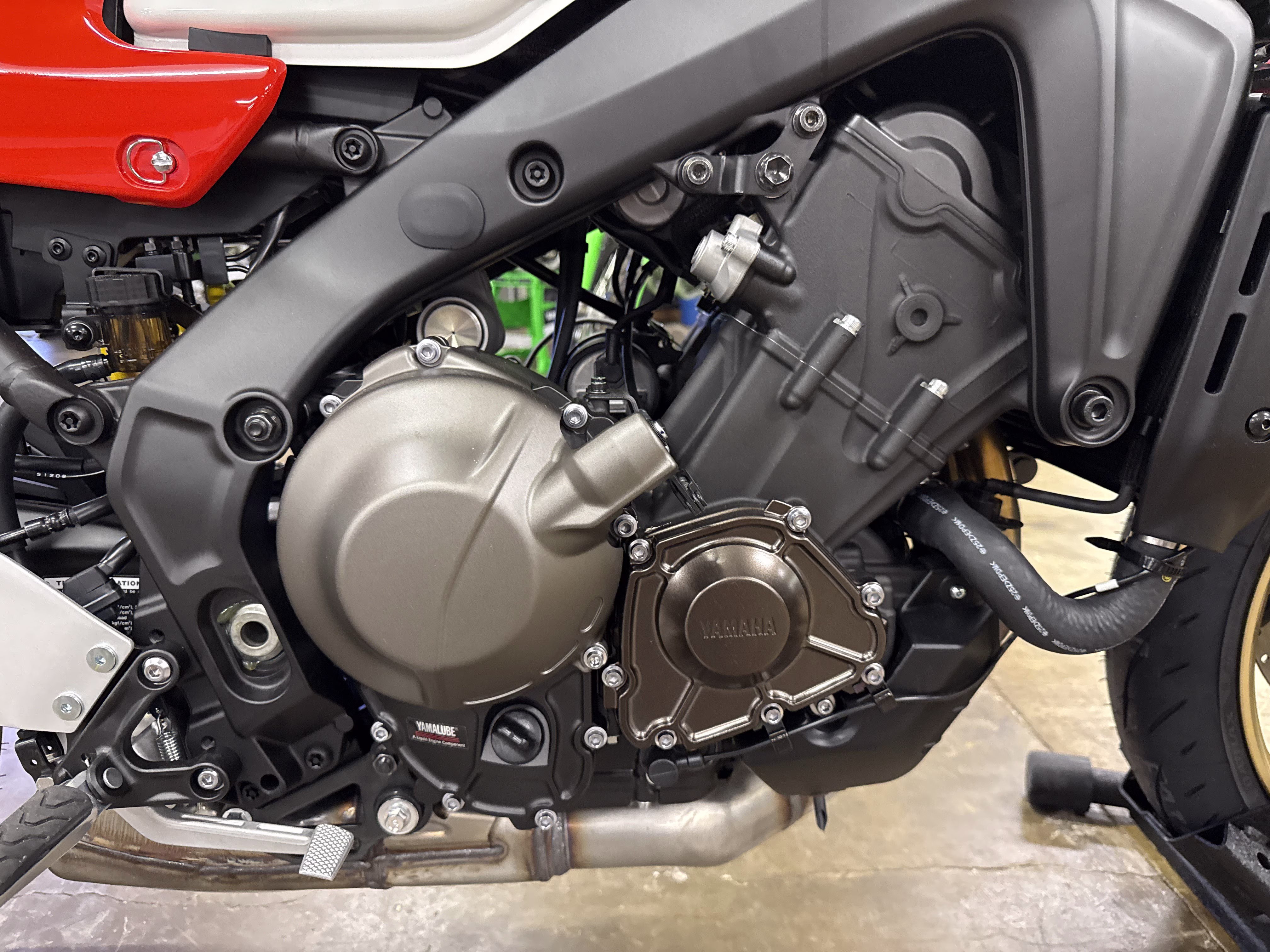 2026 Heritage White Yamaha XSR900 Motorcycle