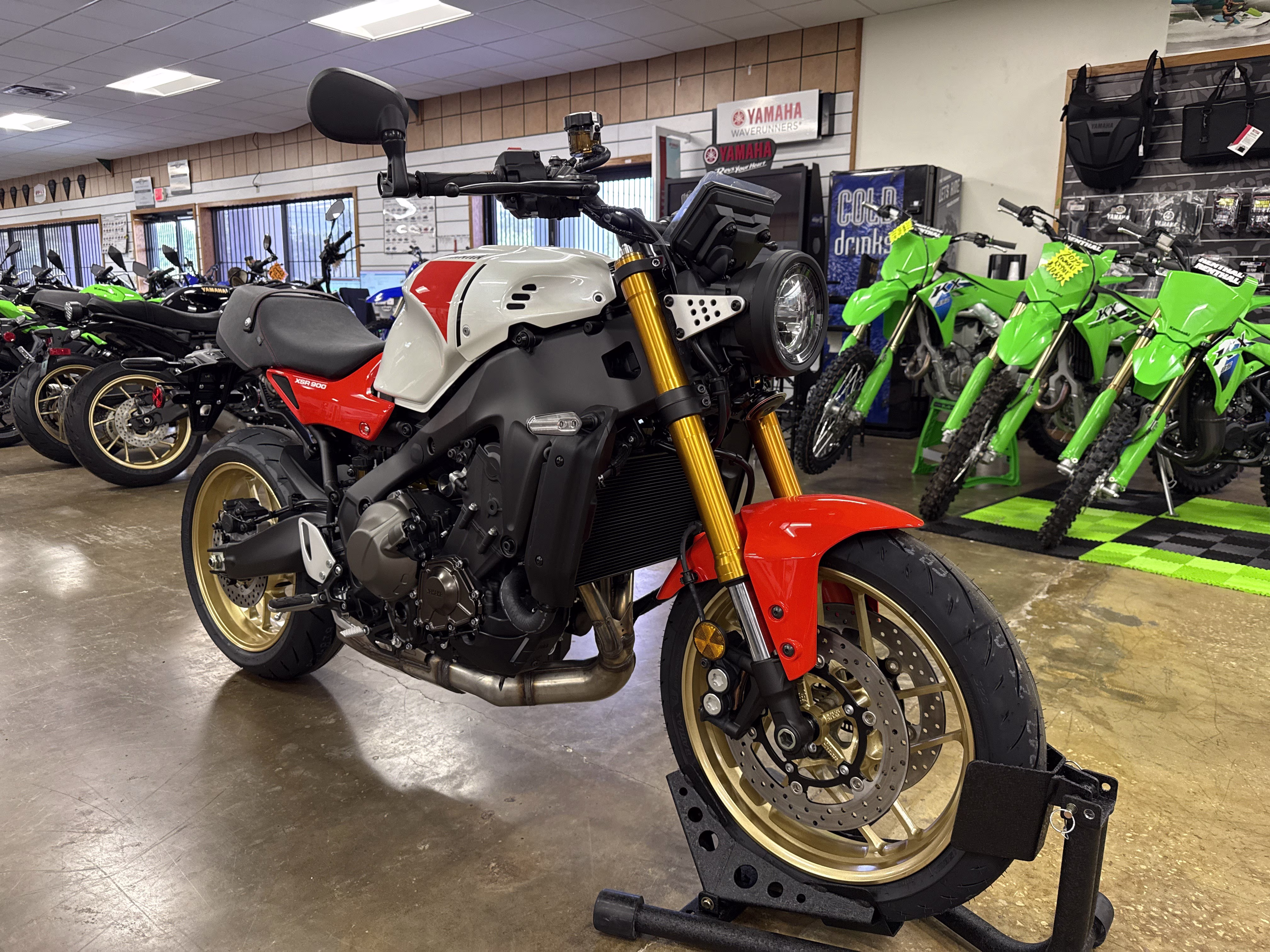 2026 Heritage White Yamaha XSR900 Motorcycle