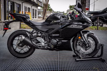 2026 Black Yamaha YZF-R3 ABS Motorcycle