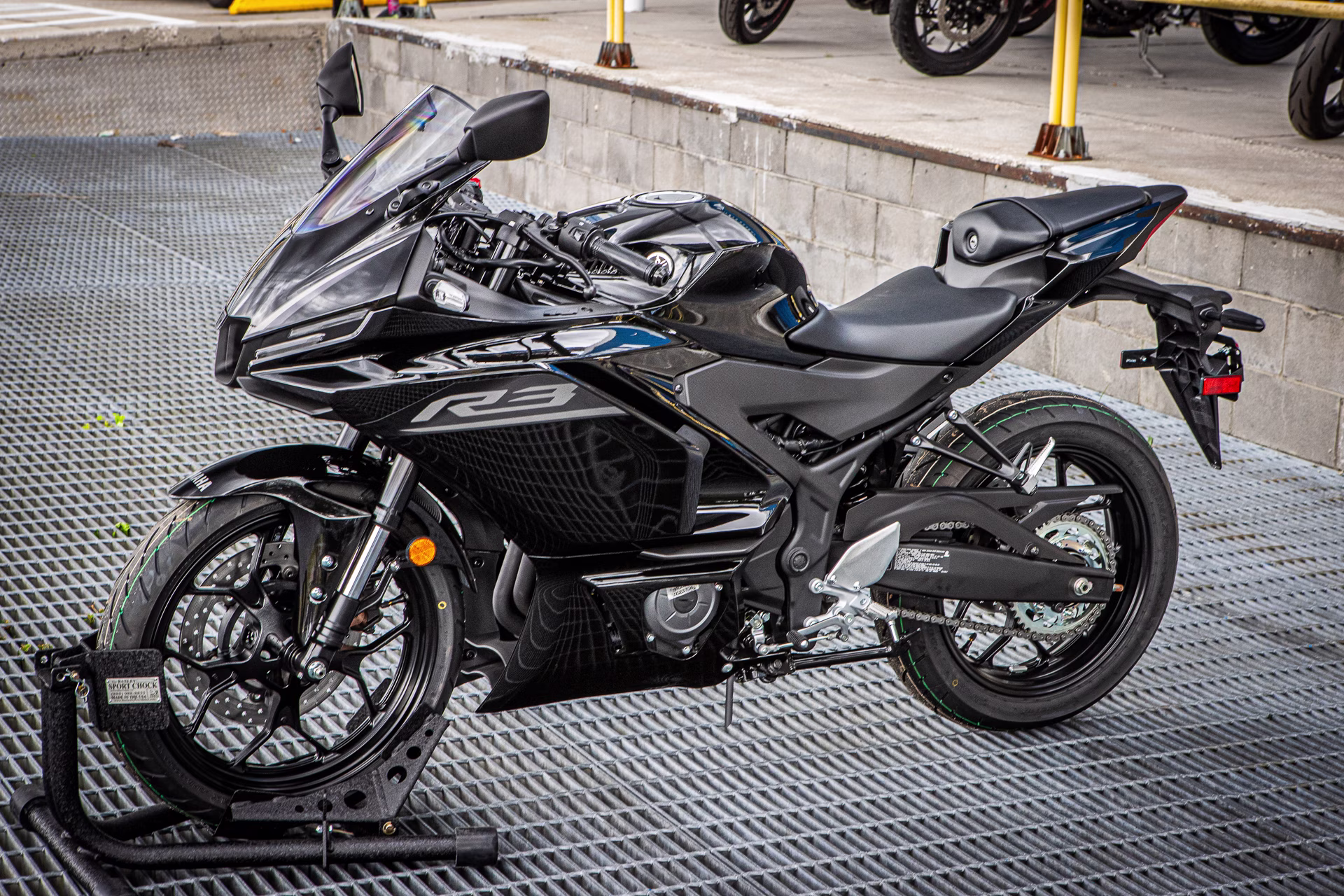 2026 Black Yamaha YZF-R3 ABS Motorcycle