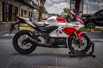 2026 70th Anniversary Edition Yamaha YZF-R3 ABS Motorcycle