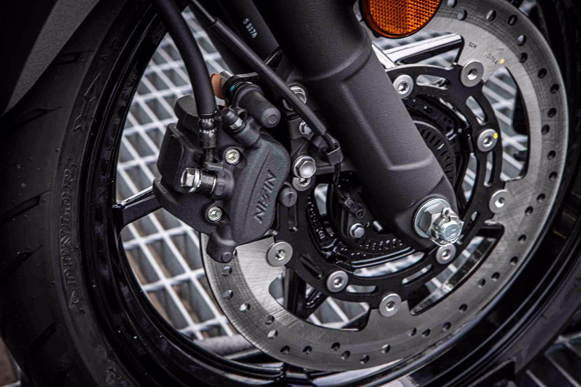 2026 Metallic Matte Graphenesteel Gray / Metallic Flat Spark Black Kawasaki Z500 ABS Motorcycle