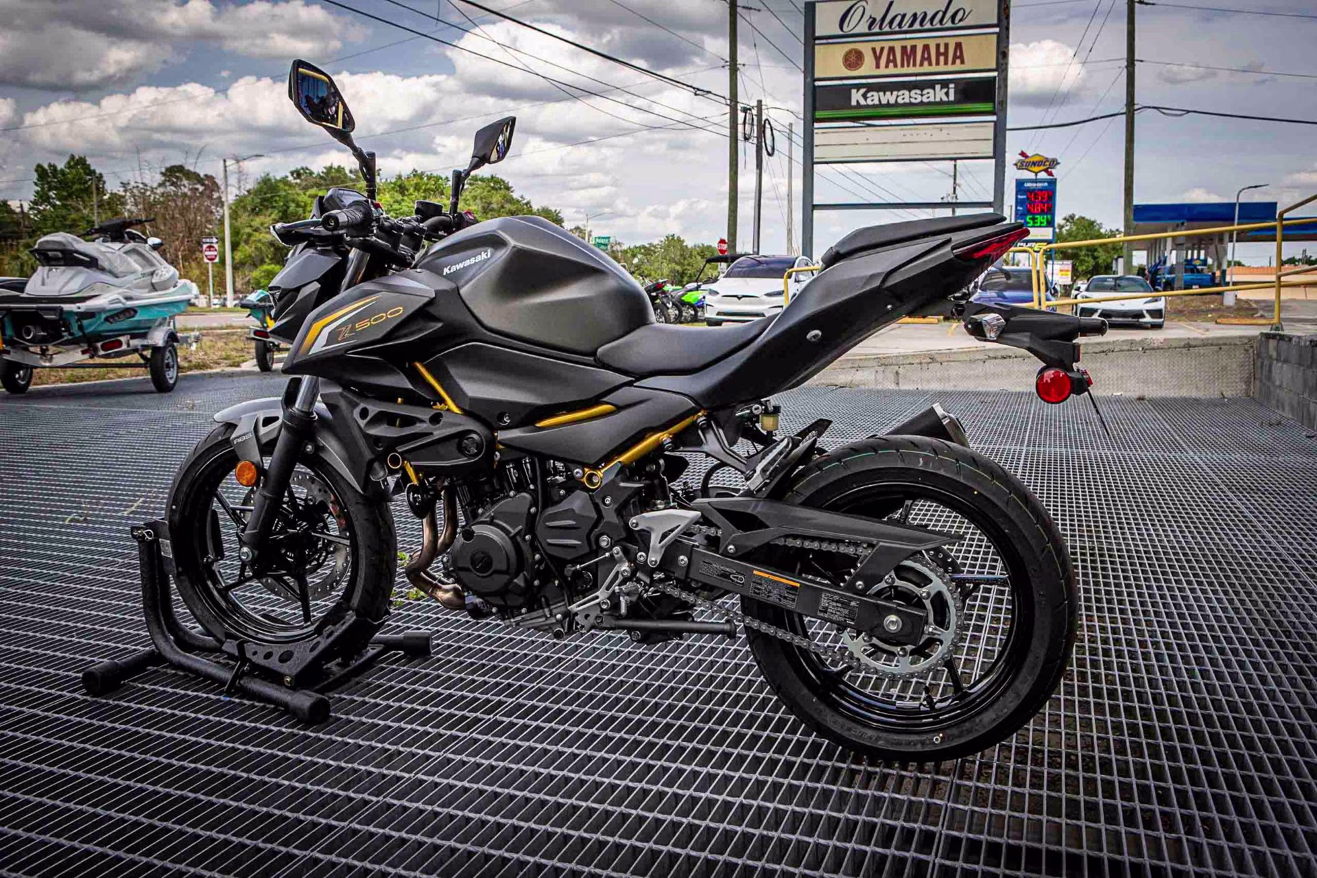 2026 Metallic Matte Graphenesteel Gray / Metallic Flat Spark Black Kawasaki Z500 ABS Motorcycle