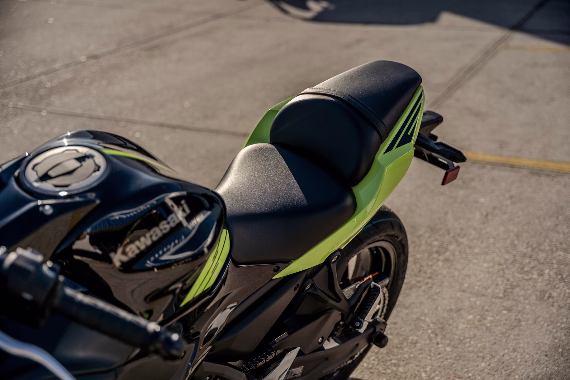 2026 Metallic Yellowish Green / Metallic Spark Black Kawasaki Ninja 650 ABS Motorcycle
