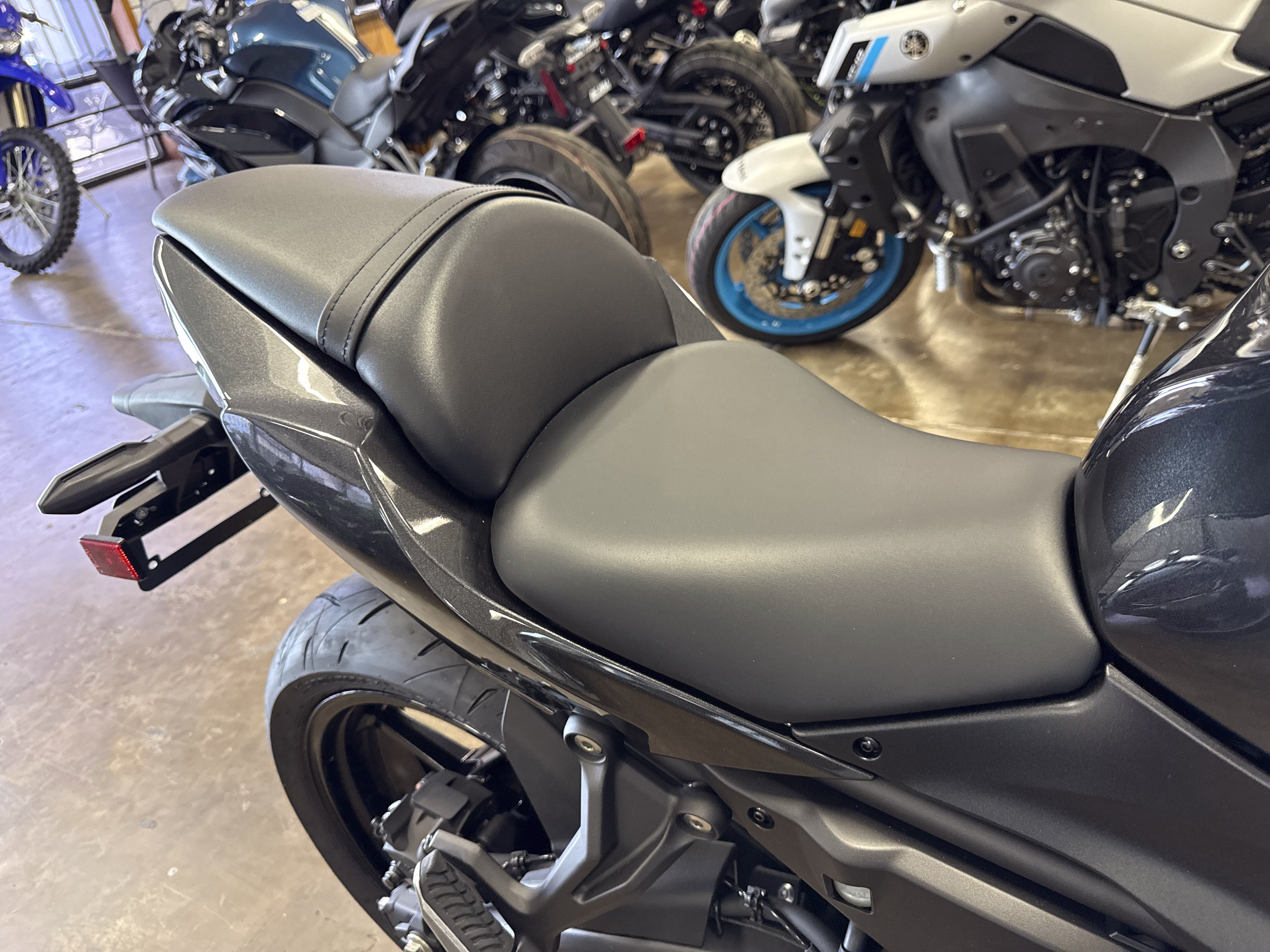 2026 Metallic Flat Spark Black / Metallic Carbon Gray Kawasaki Ninja 650 Motorcycle