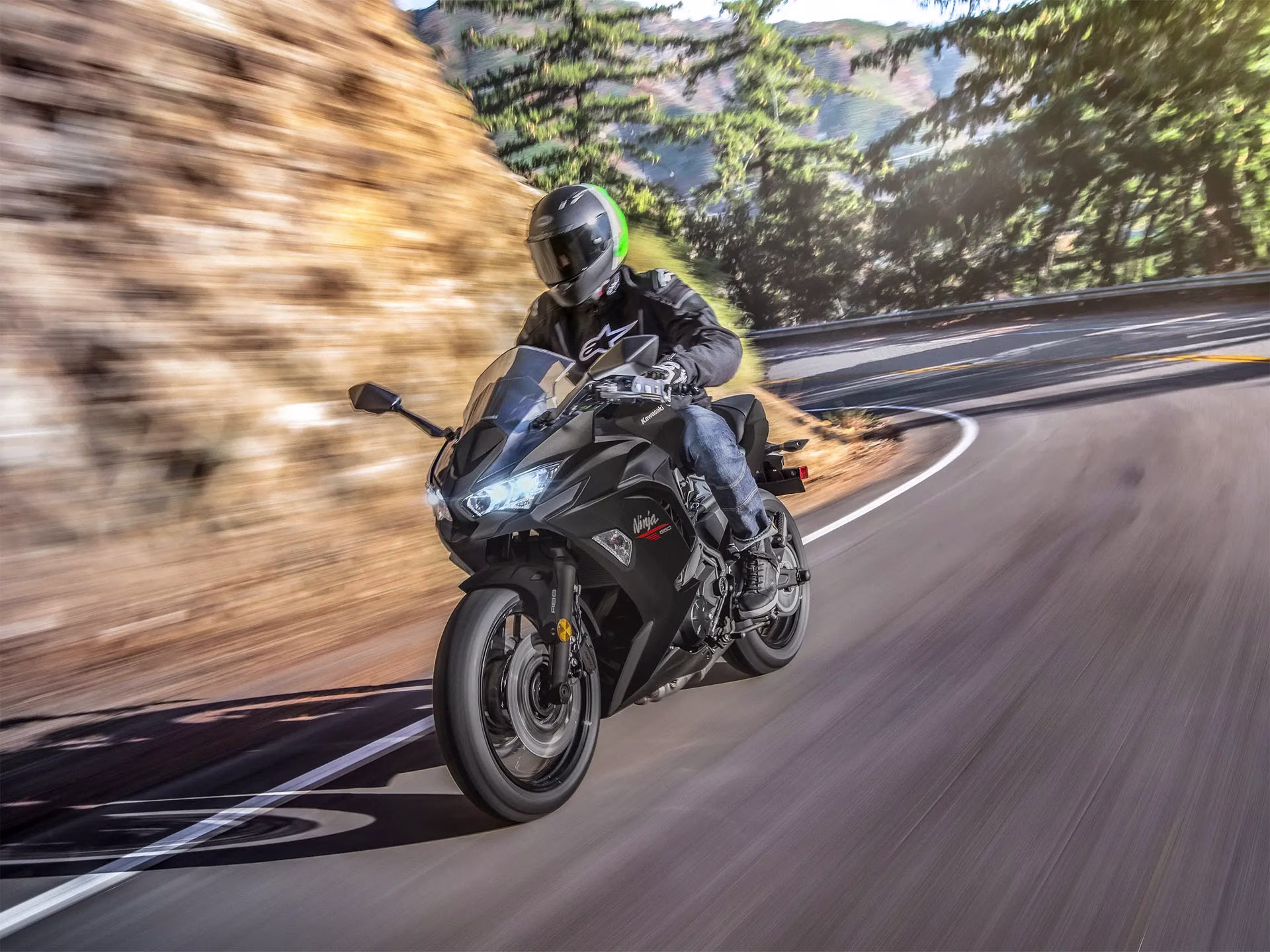 2026 Metallic Flat Spark Black / Metallic Carbon Gray Kawasaki Ninja 650 Motorcycle