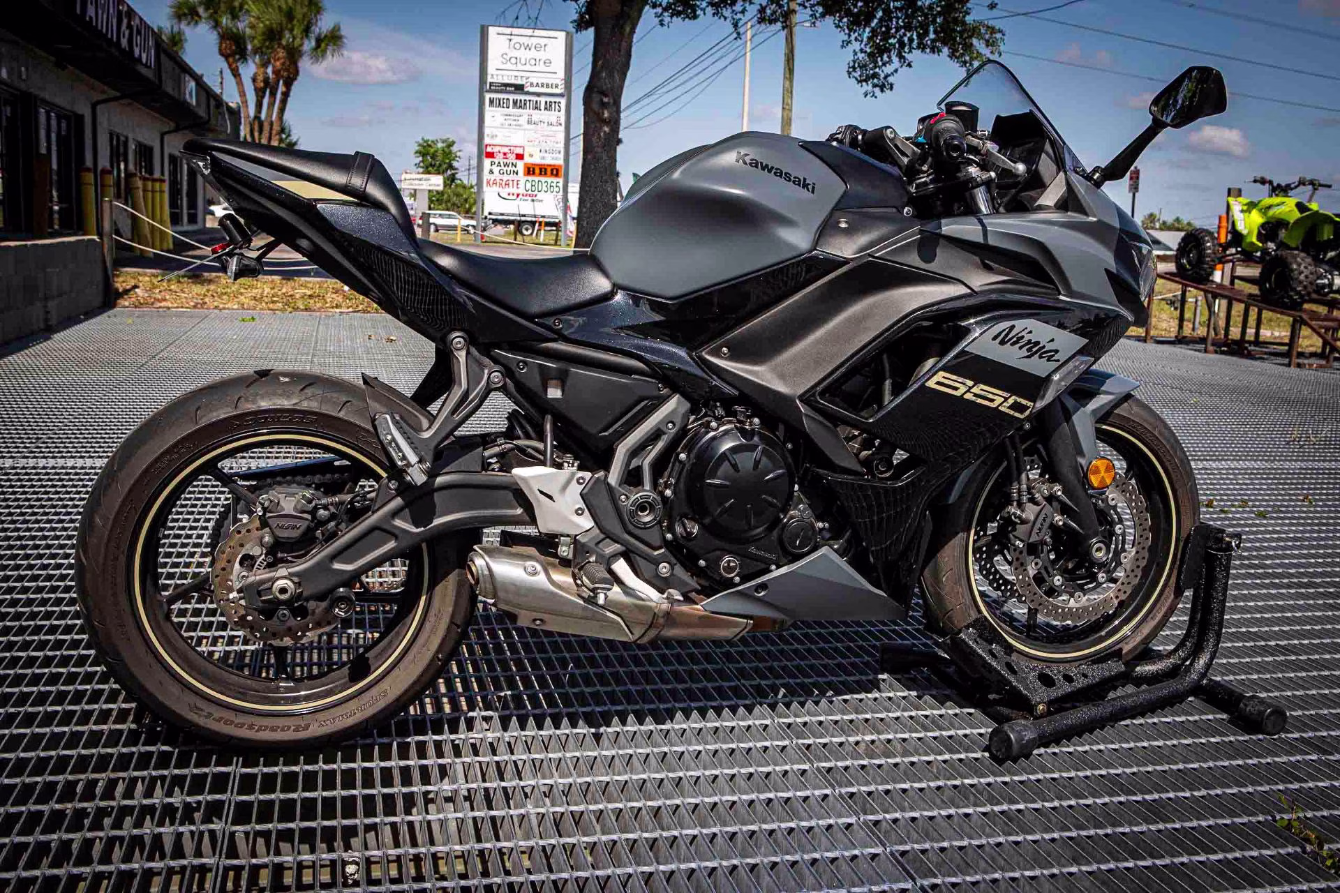 2024 Metallic Matte Covert Green / Metallic Spark Black / Pearl Sand Khaki Kawasaki Ninja 650 Motorcycle