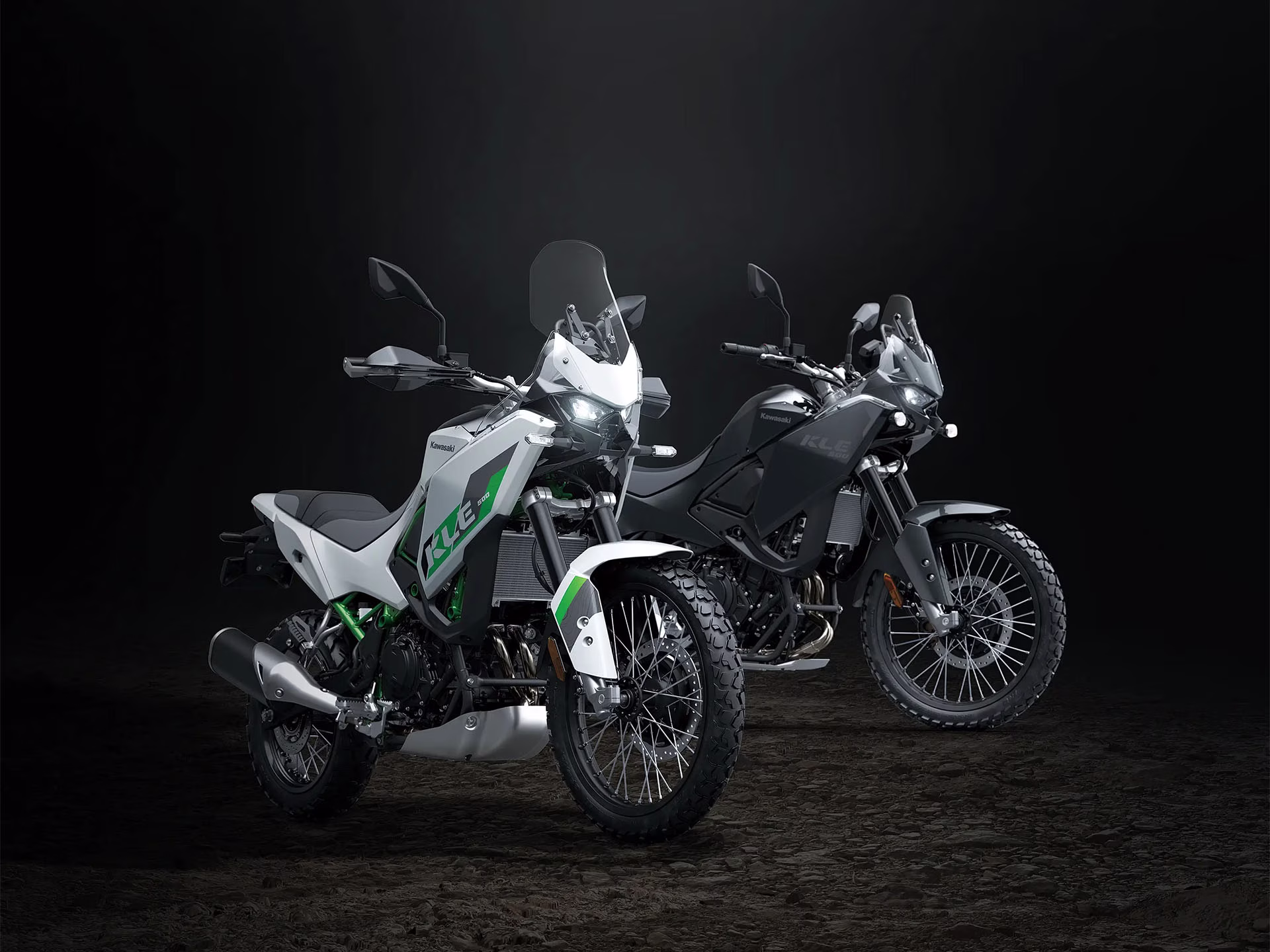 2026 Metallic Carbon Gray / Ebony Kawasaki KLE500 ABS SE Motorcycle