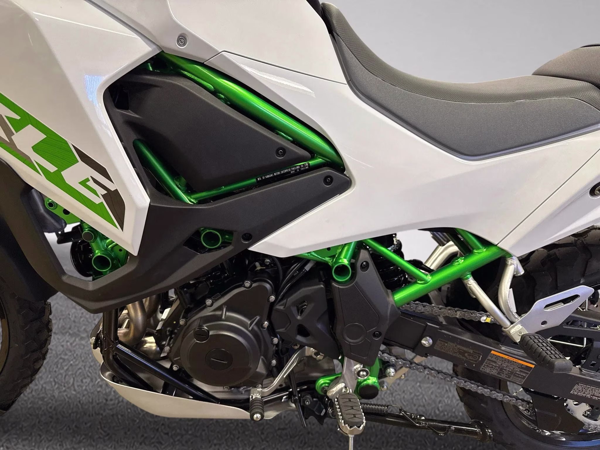2026 White Kawasaki KLE 500 ABS SE Motorcycle