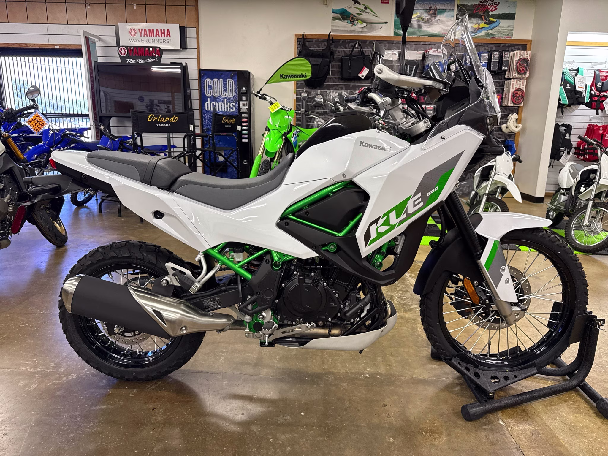 2026 Pearl Blizzard White Kawasaki KLE500 SE ABS SE Motorcycle