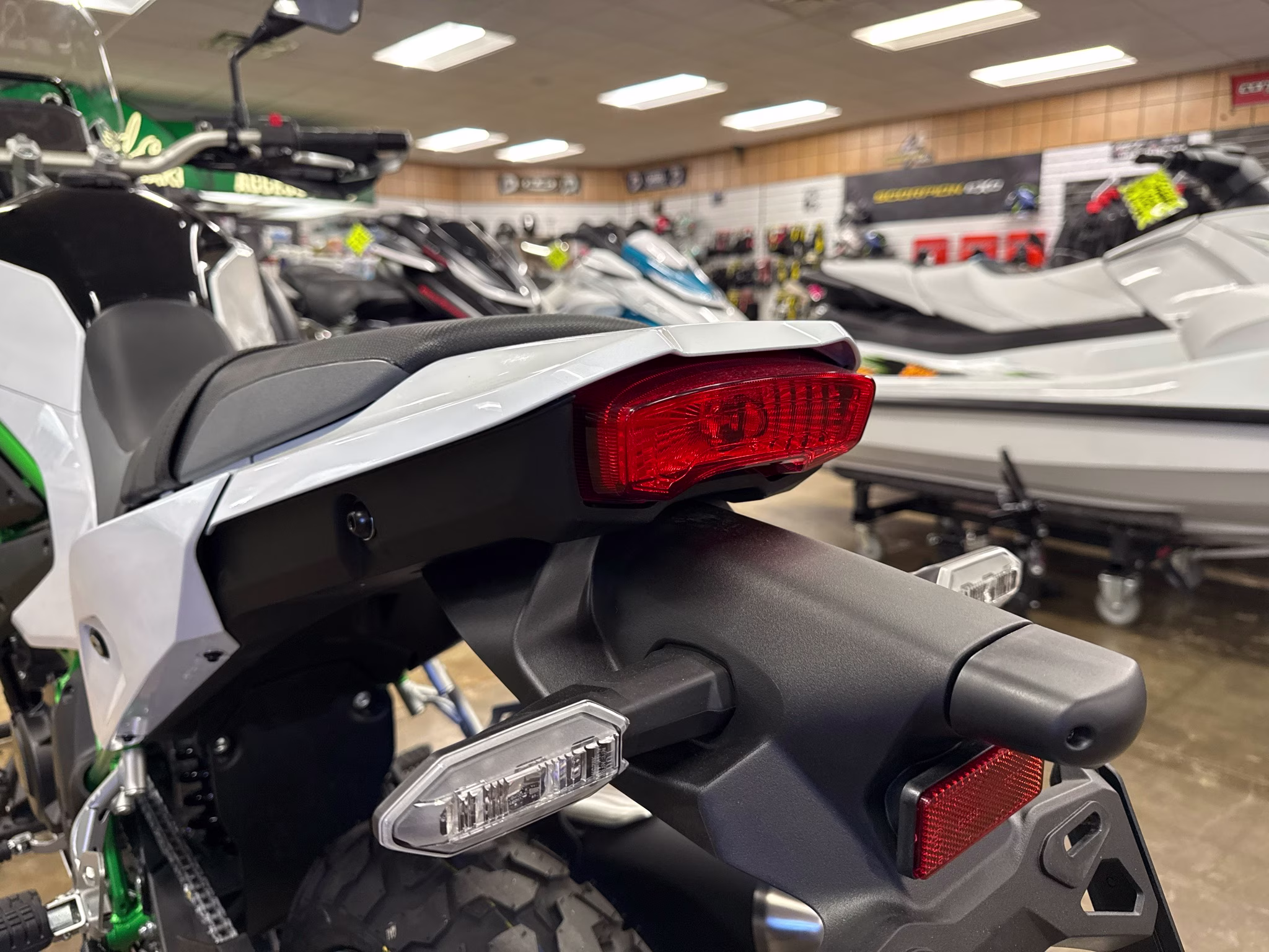 2026 Pearl Blizzard White Kawasaki KLE500 SE ABS SE Motorcycle