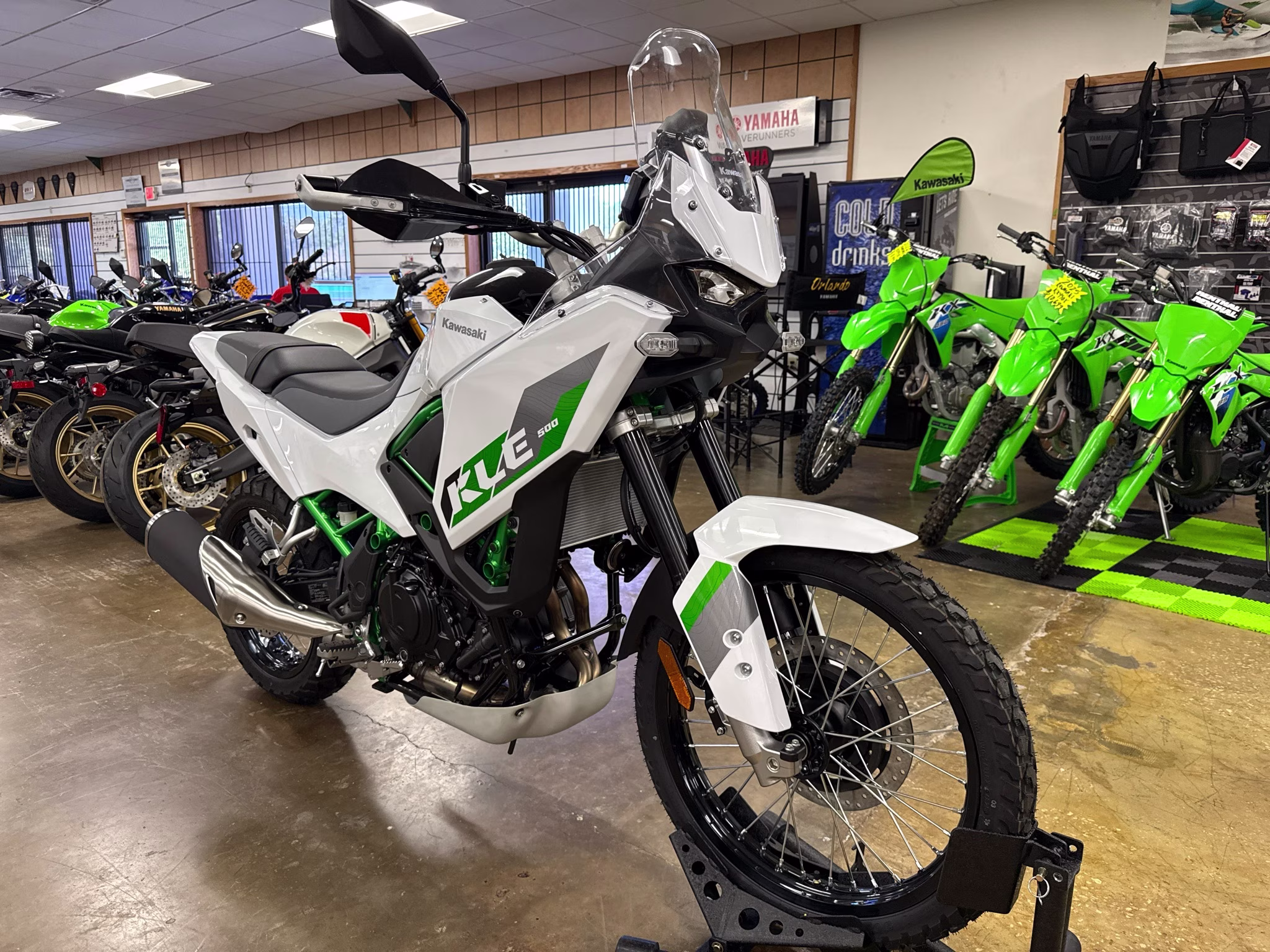 2026 Pearl Blizzard White Kawasaki KLE500 SE ABS SE Motorcycle