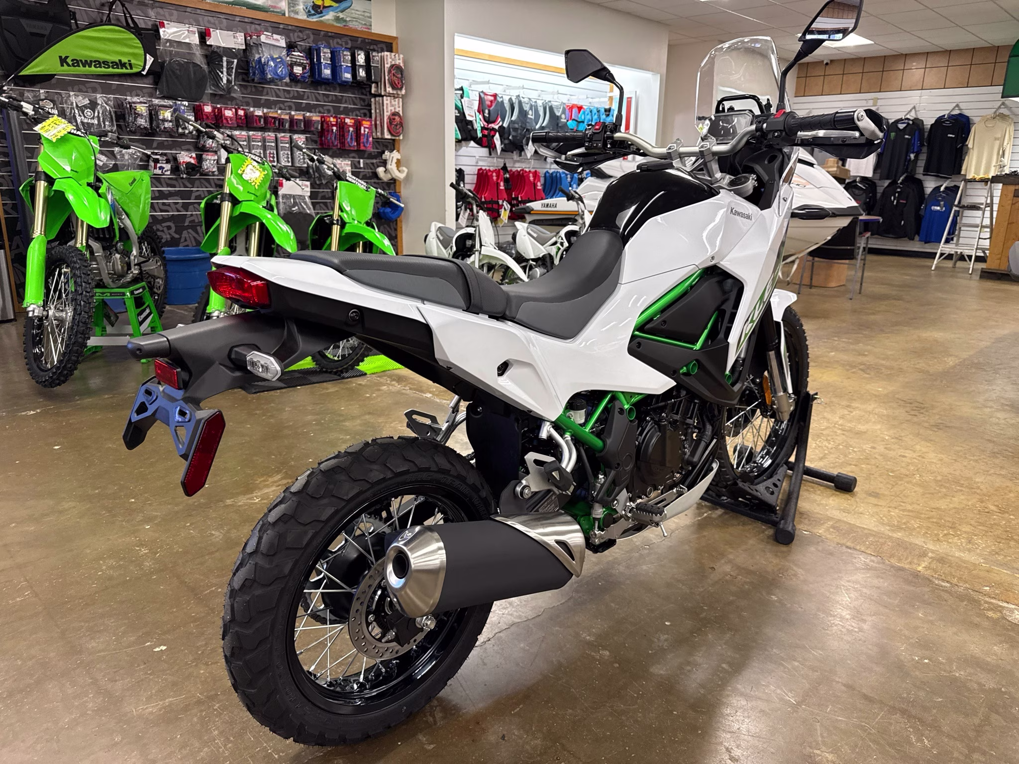 2026 Pearl Blizzard White Kawasaki KLE500 SE ABS SE Motorcycle