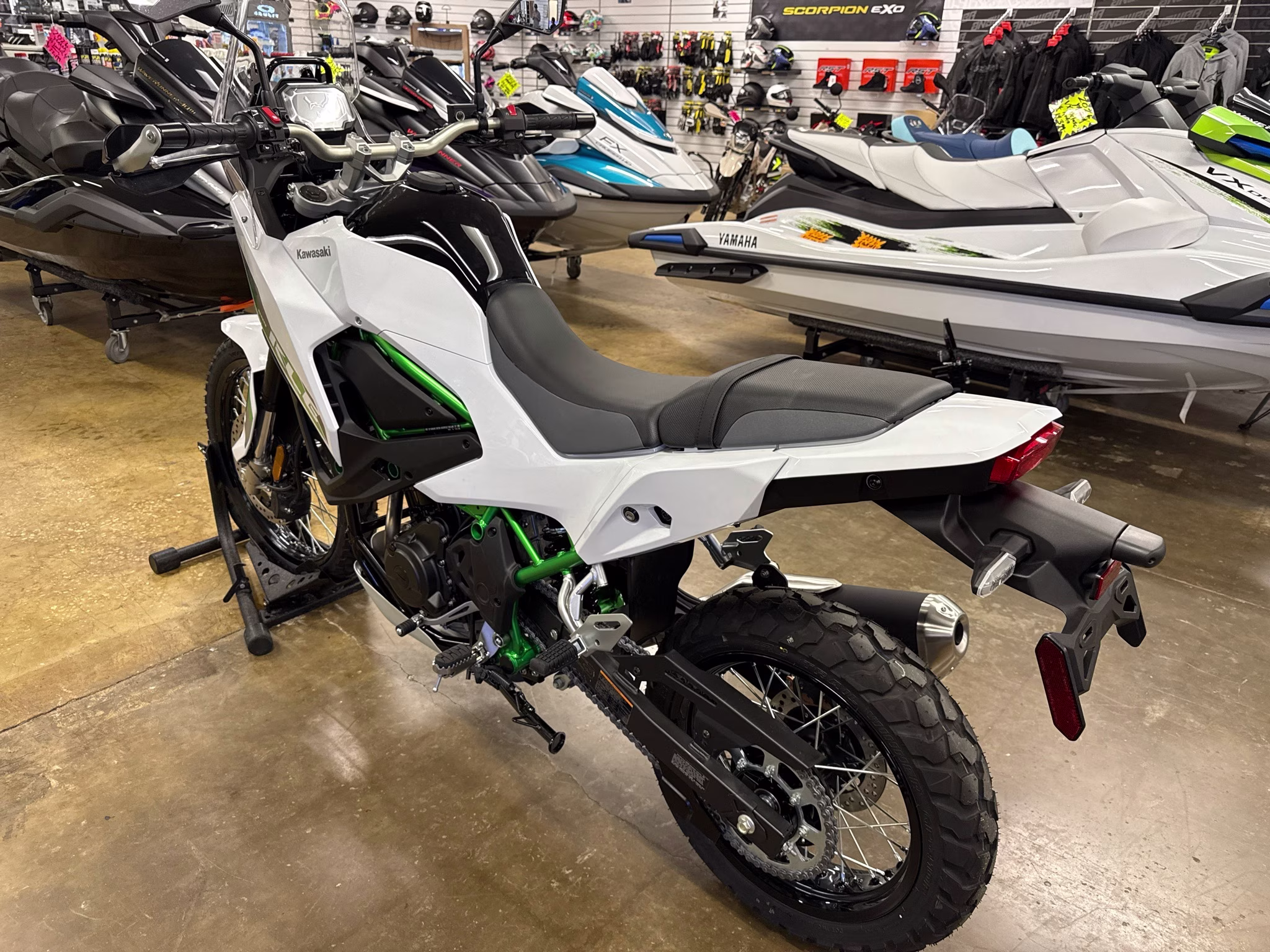 2026 Pearl Blizzard White Kawasaki KLE500 SE ABS SE Motorcycle