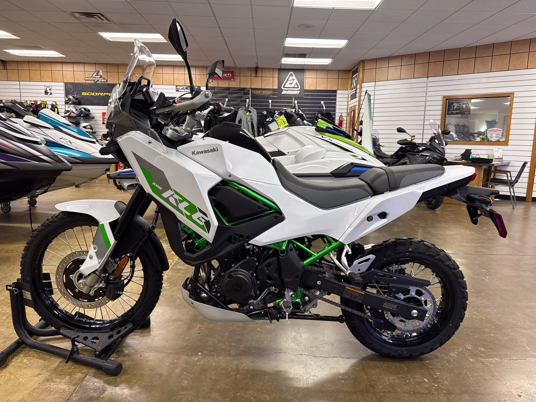 2026 Pearl Blizzard White Kawasaki KLE500 SE ABS SE Motorcycle