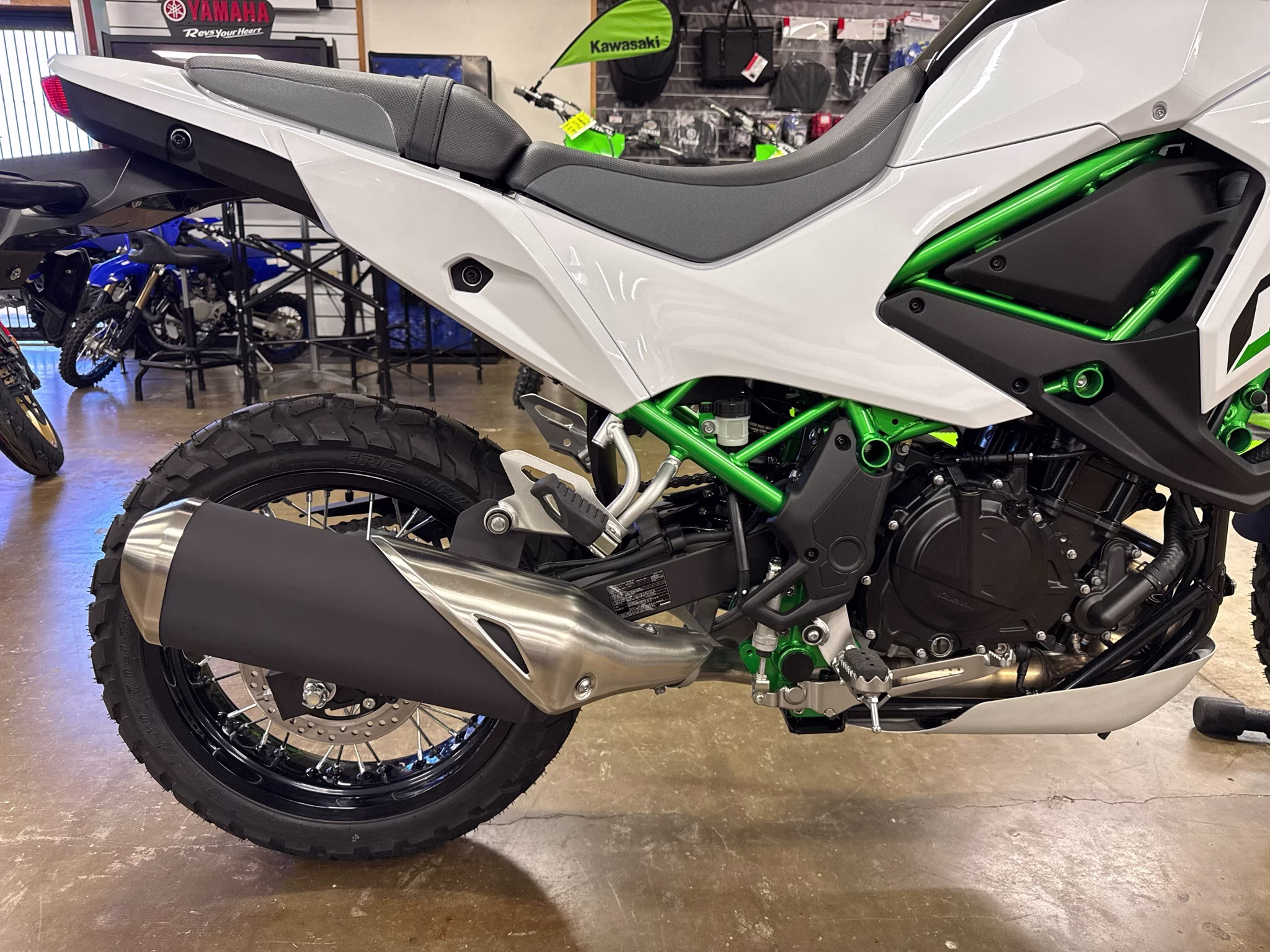 2026 Pearl Blizzard White Kawasaki KLE500 SE ABS SE Motorcycle