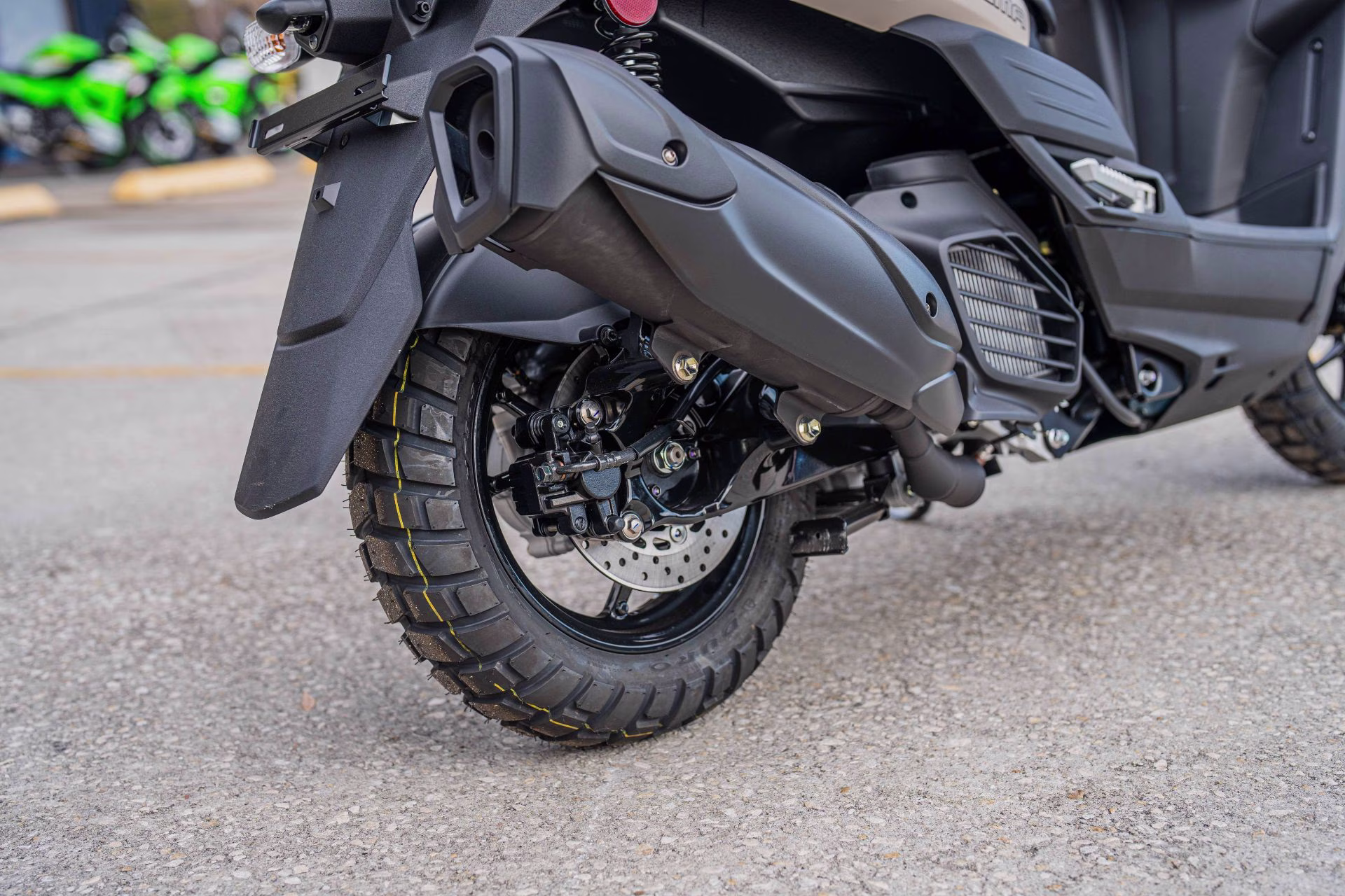 2025 Sand Gray Yamaha Zuma 125 Scooters