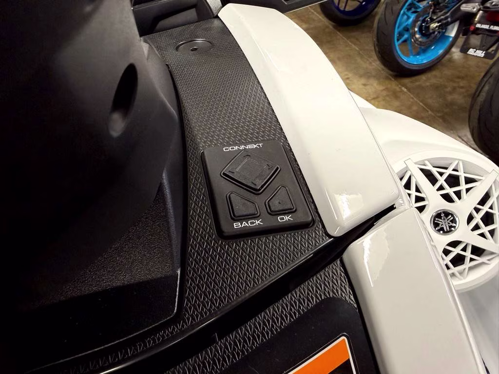 2026 White Yamaha VX VX Deluxe Personal Watercraft
