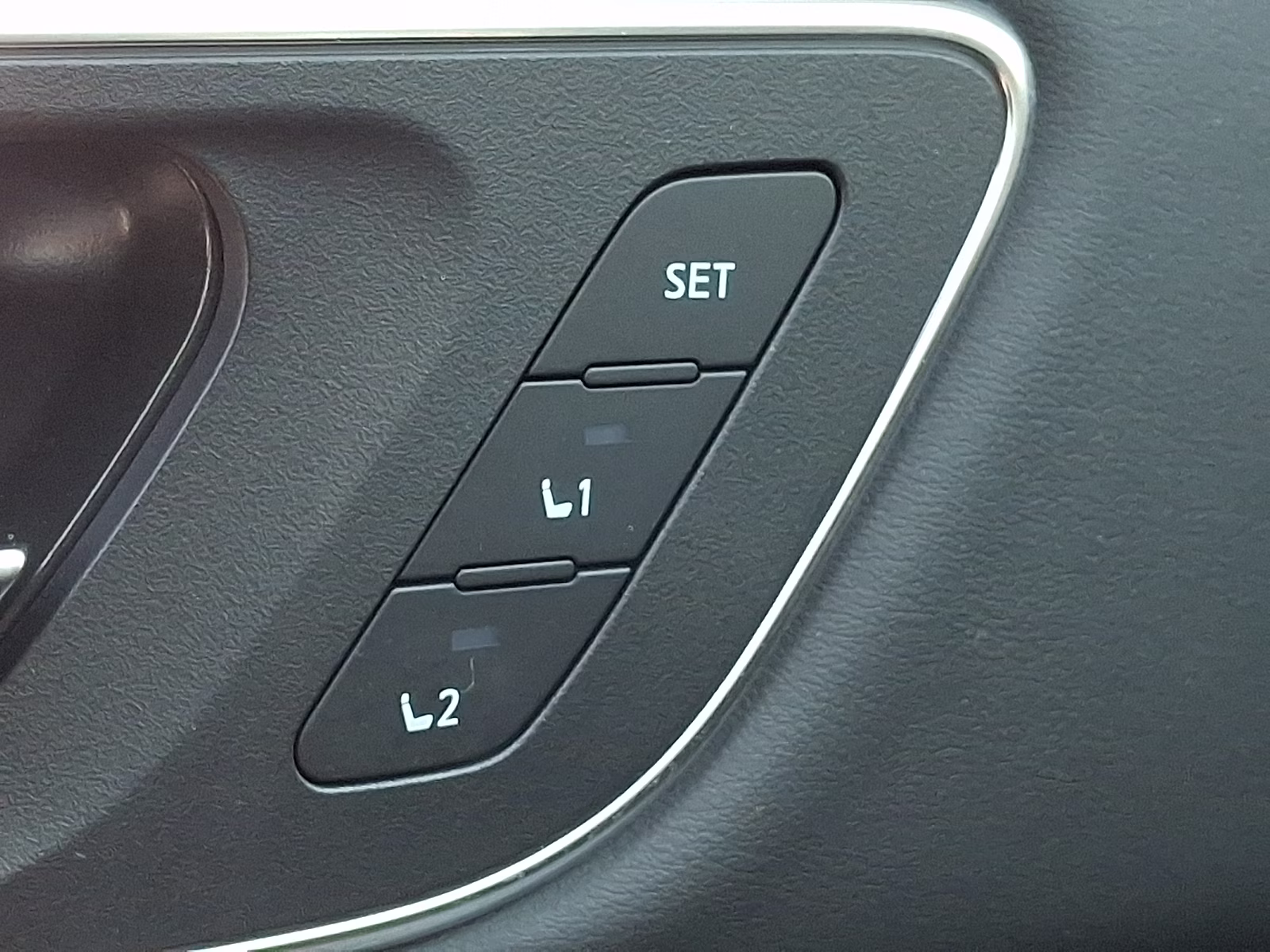 2024 Everest White Pearl - QBE Nissan Rogue Platinum Intelligent AWD AWD