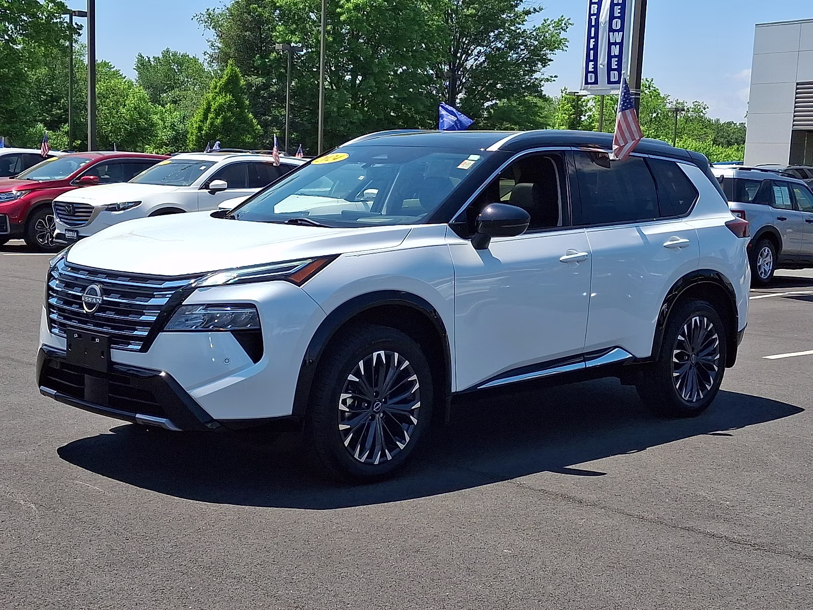 2024 Everest White Pearl - QBE Nissan Rogue Platinum Intelligent AWD AWD